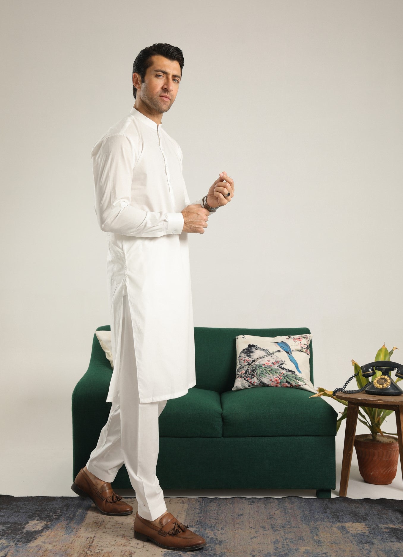 Off-White Cotton Kurta Shalwar (2-Piece) - Image 3
