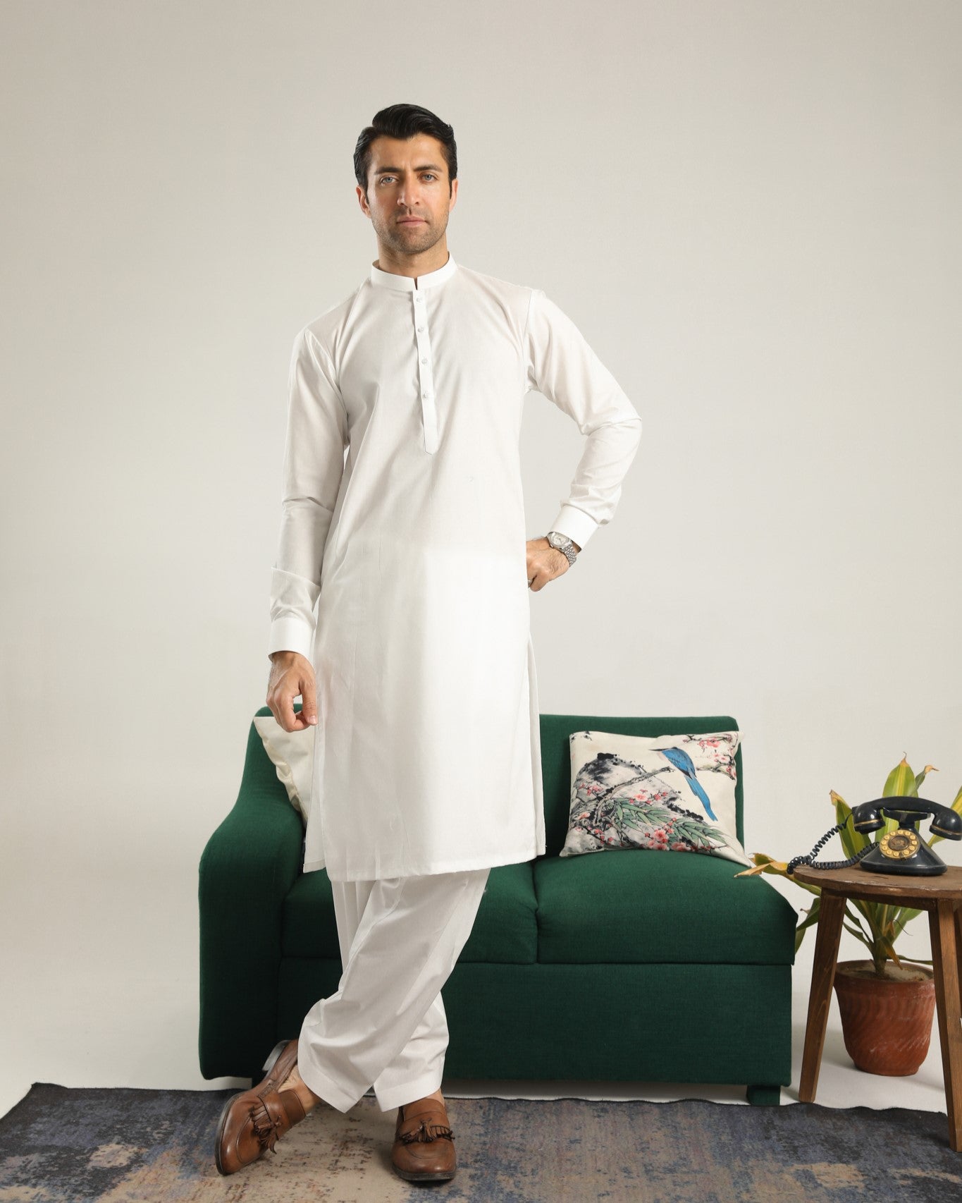 Off-White Cotton Kurta Shalwar (2-Piece) - Image 4