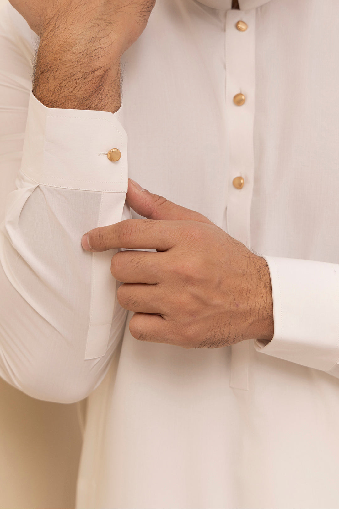 Off-White Marvel PV Fabric Shalwar Kameez (2-Piece) - Image 4