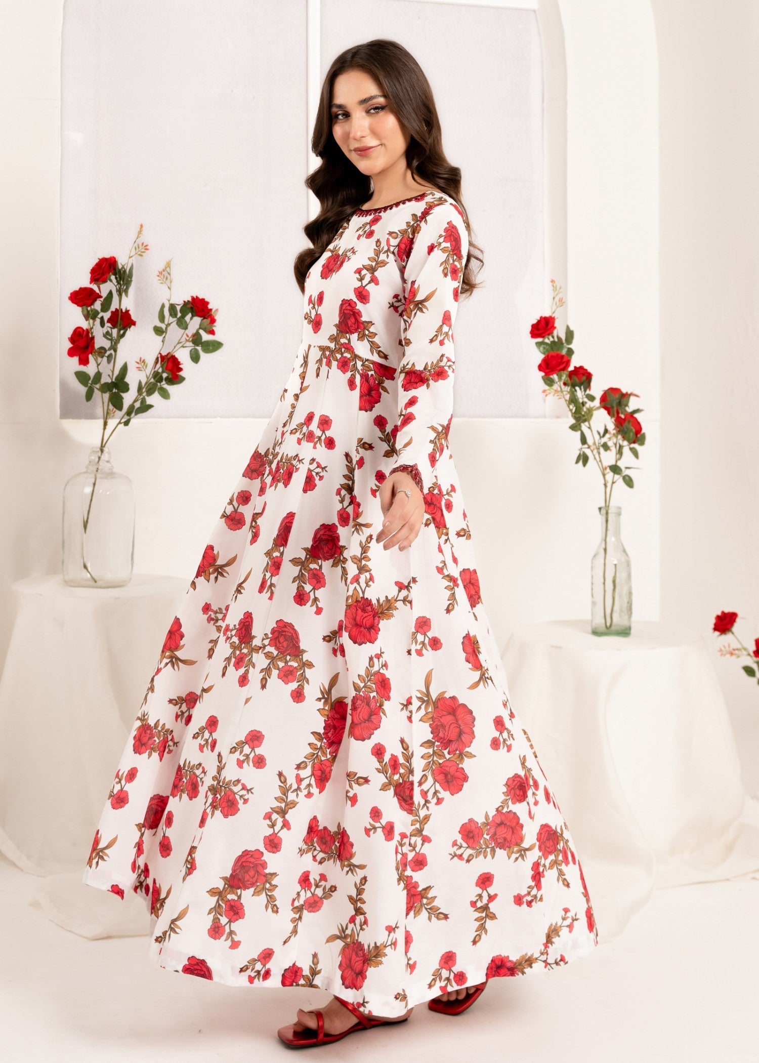 Off-White Printed Poly Lawn Pishwas (2-Piece) - Image 4