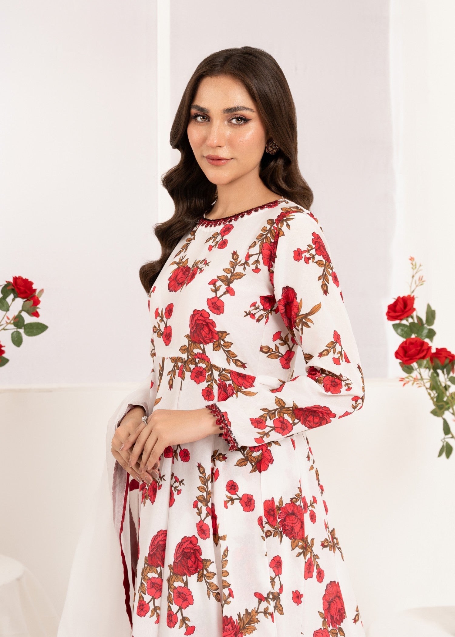 Off-White Printed Poly Lawn Pishwas (2-Piece) - Image 6