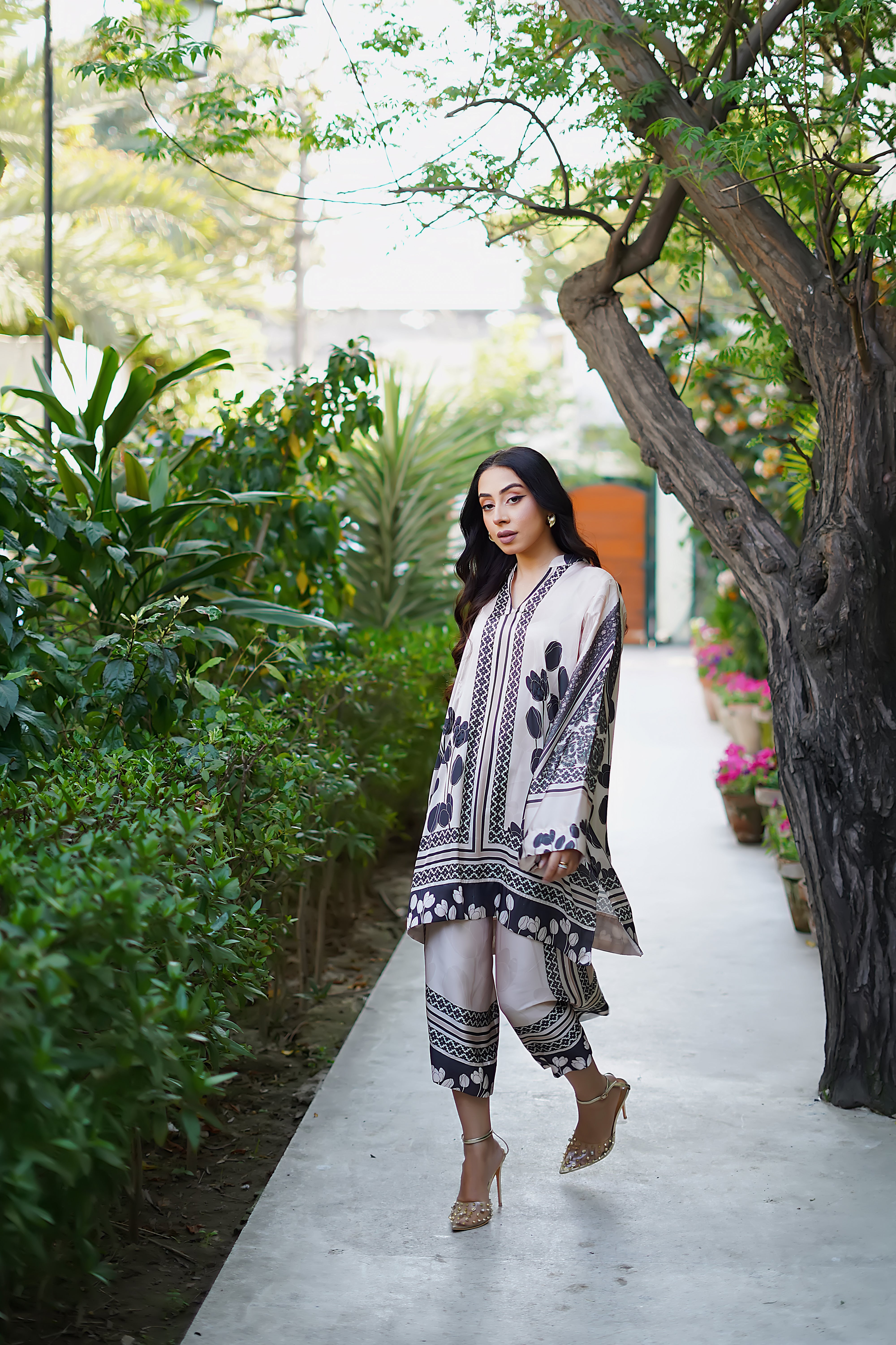 Ivory and Black Printed Charmeuse Silk Co-ord Set (2-Piece) - Image 6