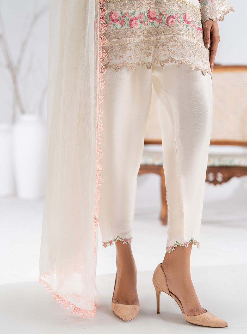 Pakistani Ivory Floral Embroidered Chiffon Salwar Kameez (3-Piece) - Image 7