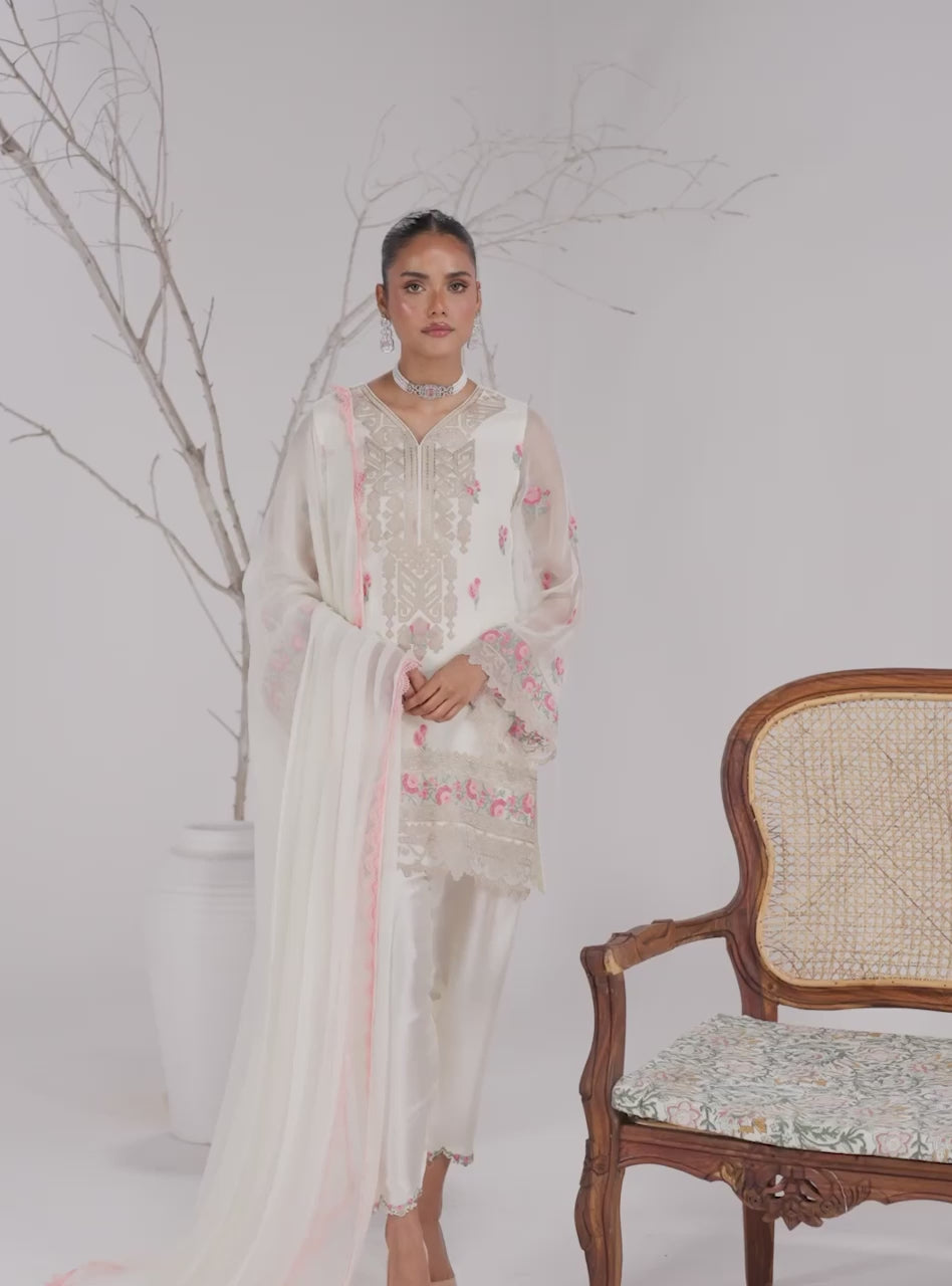 Pakistani Ivory Floral Embroidered Chiffon Salwar Kameez (3-Piece) - Image 9