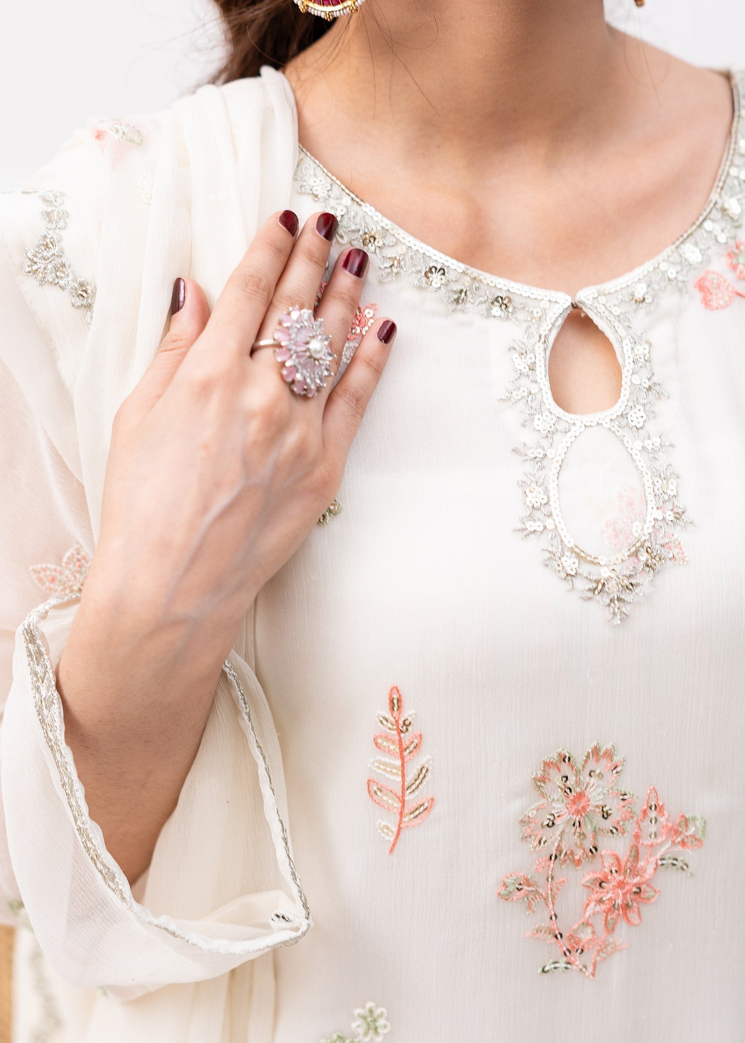 Off-White Embroidered Chiffon Kurta Set (3-Piece) - Image 3