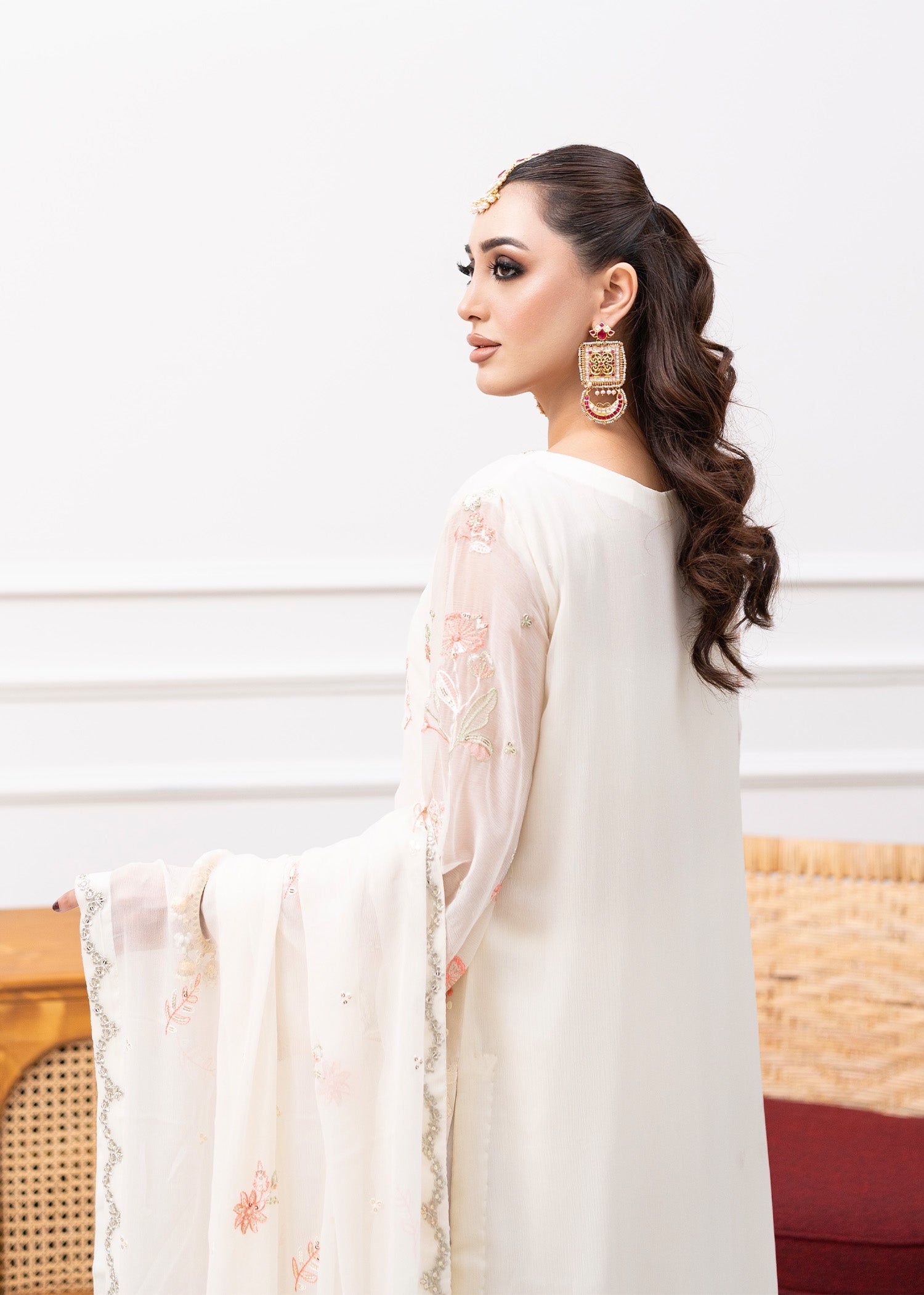 Off-White Embroidered Chiffon Kurta Set (3-Piece) - Image 5