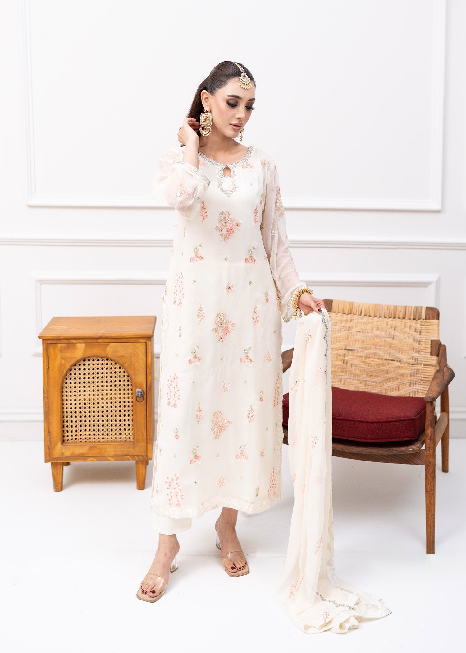 Off-White Embroidered Chiffon Kurta Set (3-Piece) - Image 6