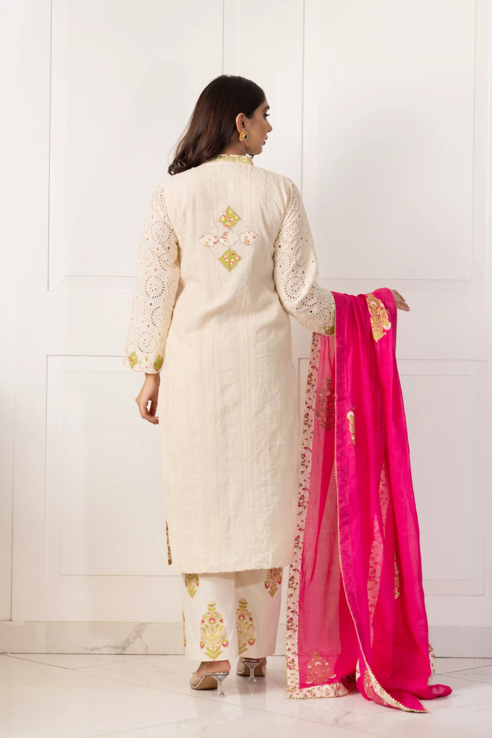 Off-White Chikan Embroidered 3-Piece Salwar Kameez - Image 3