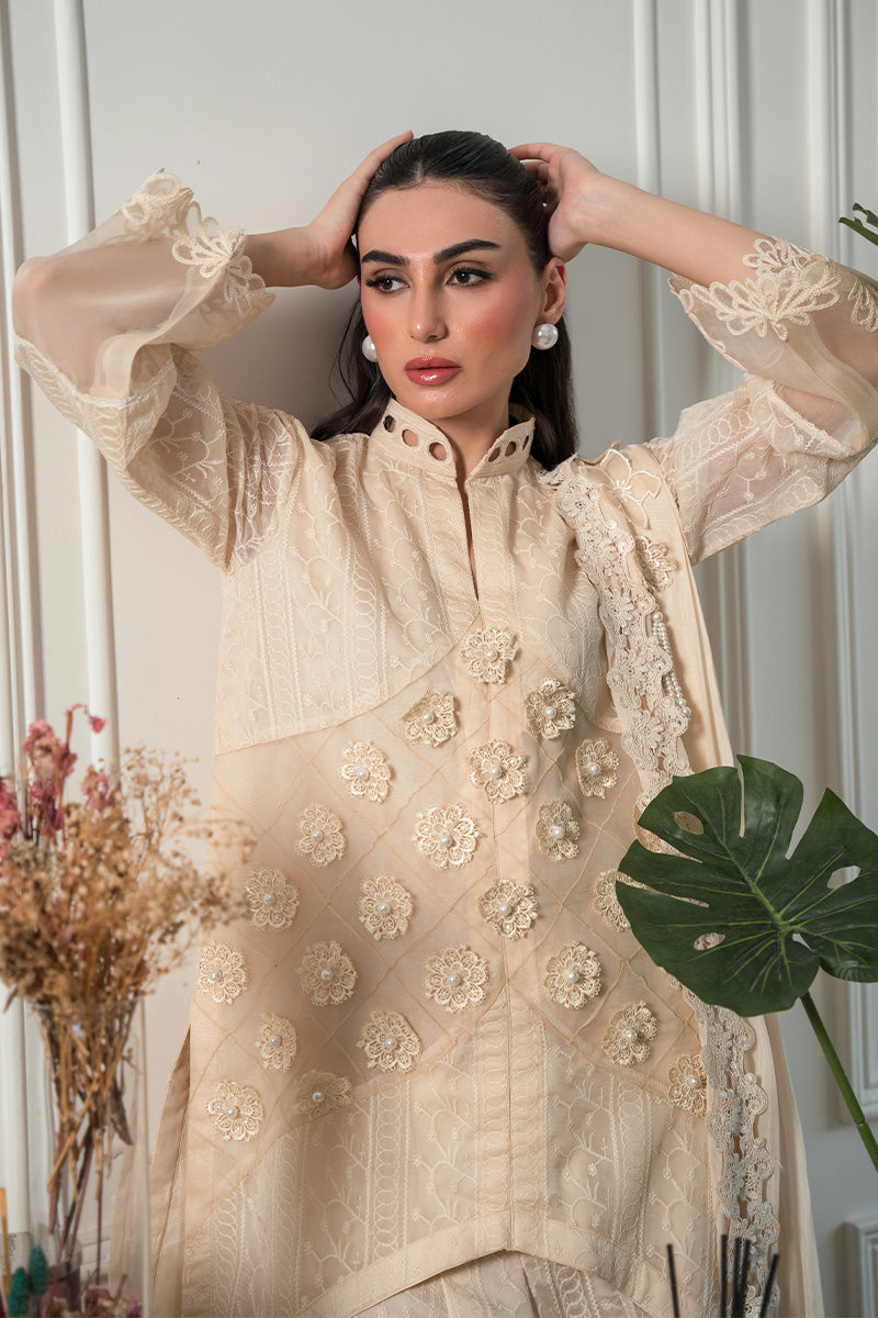 Off-White Chikankari Silk Salwar Kameez (3-Piece) - Image 8