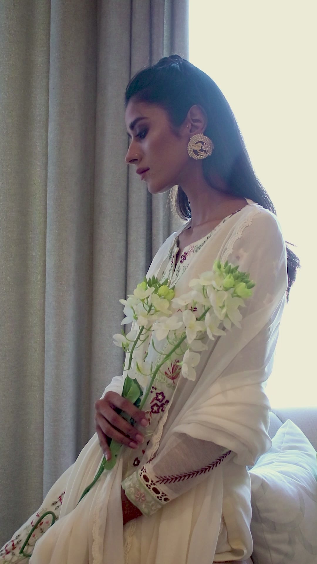 Pakistani Ivory Embroidered Cotton Organza Salwar Kameez (3-Piece) - Image 8