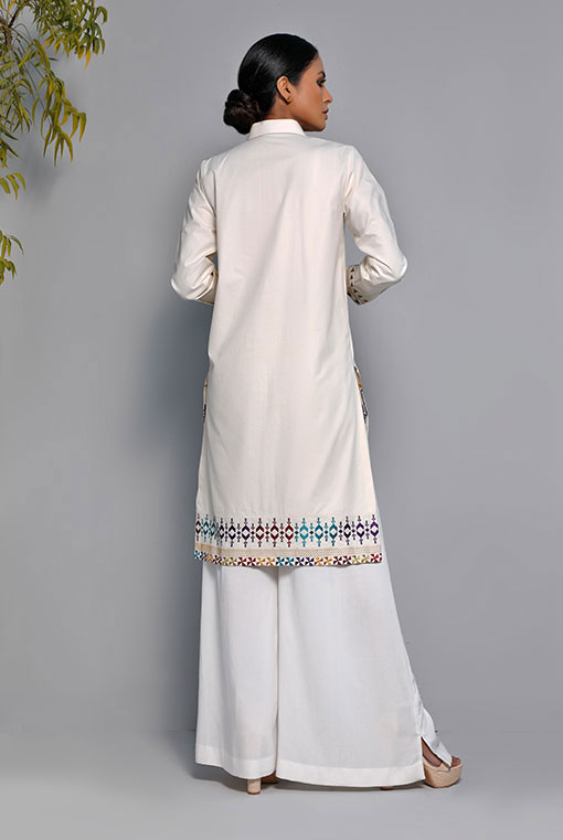 Pakistani Off-White Geometric Embroidered Cotton Salwar Kameez (2-Piece) - Image 3