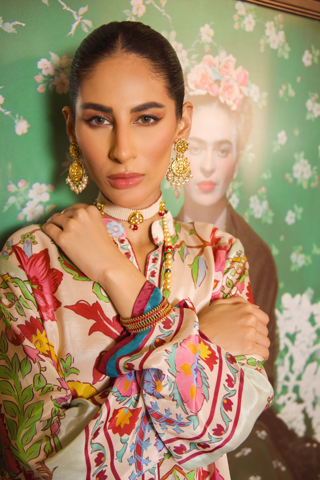 Pakistani Off-White Multicolour Printed Crepe Silk Salwar Kameez (2-Piece) - Image 6