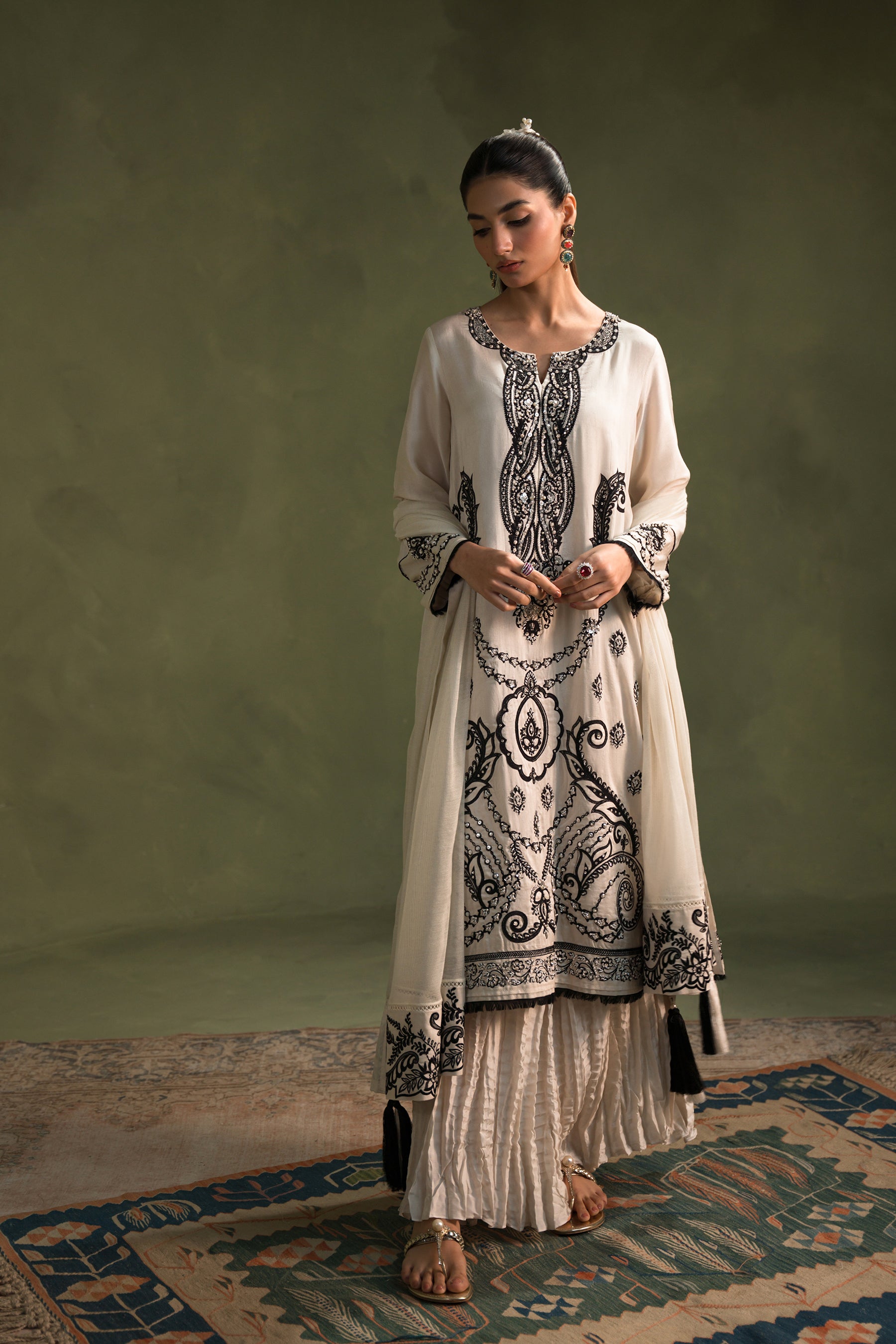 Pakistani Creamy White & Black Embroidered Georgette Salwar Kameez (3-Piece) - Image 3