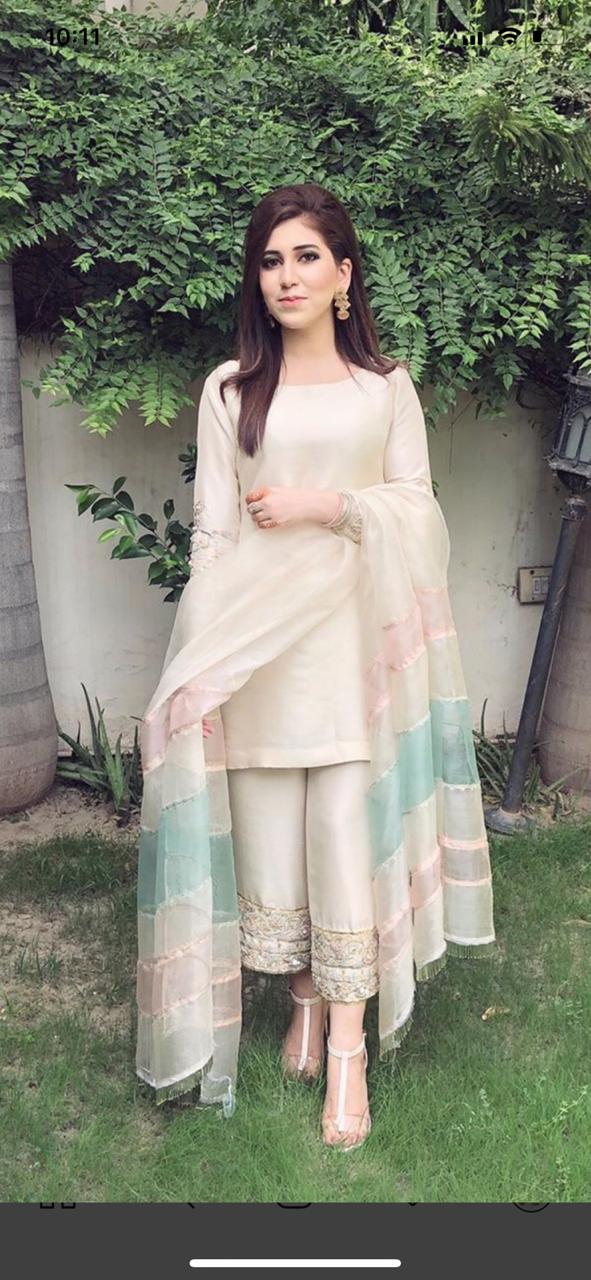 Ivory Embroidered Georgette Salwar Kameez (3-Piece) - Image 1