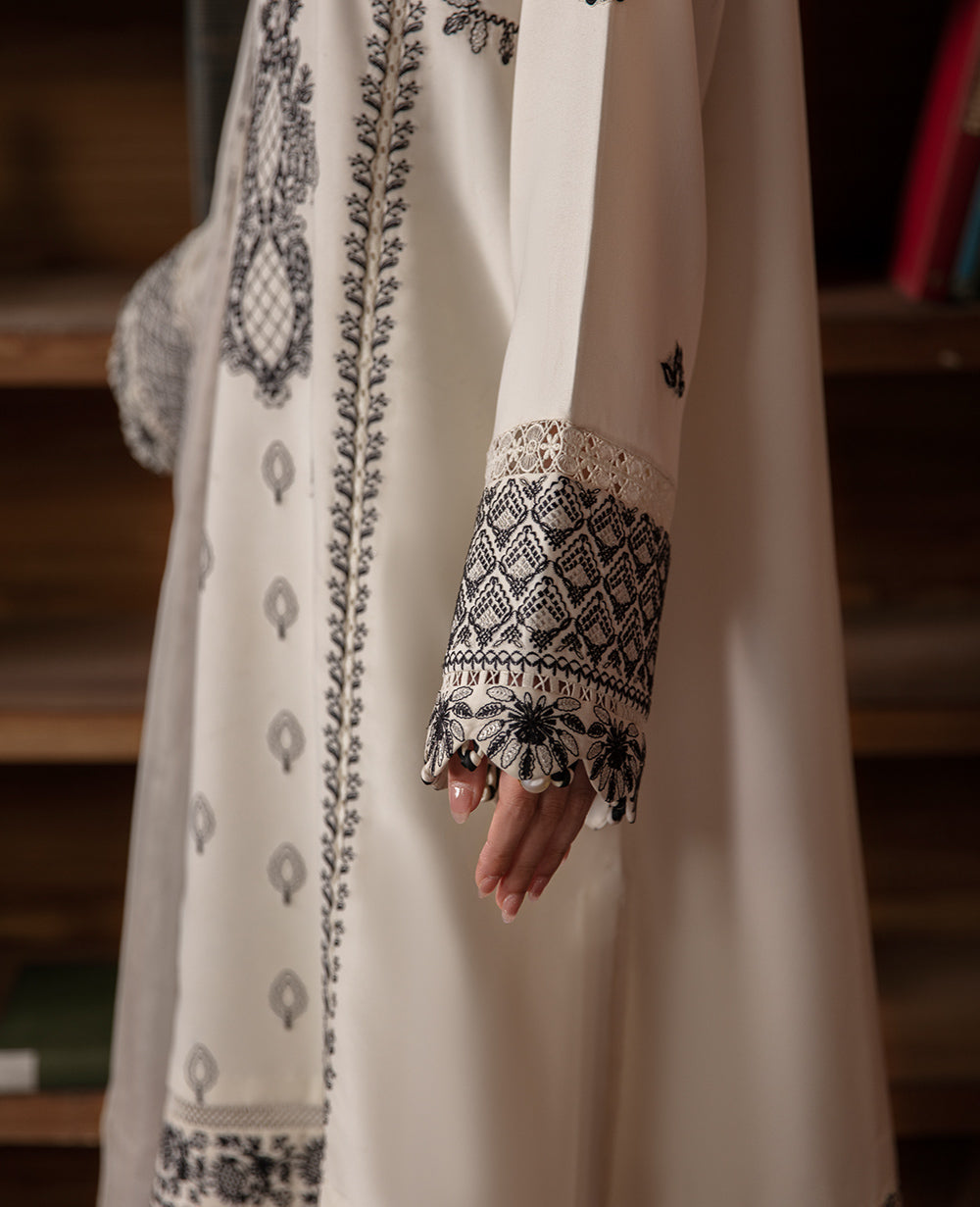 Ivory Embroidered Grip Salwar Kameez (3-Piece) - Image 7