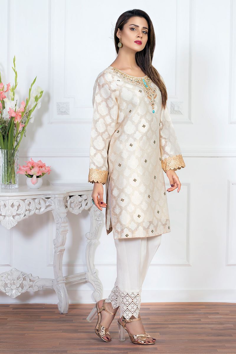 Pakistani Off-White Embroidered Jacquard Kurta Set (3-Piece) - Image 2