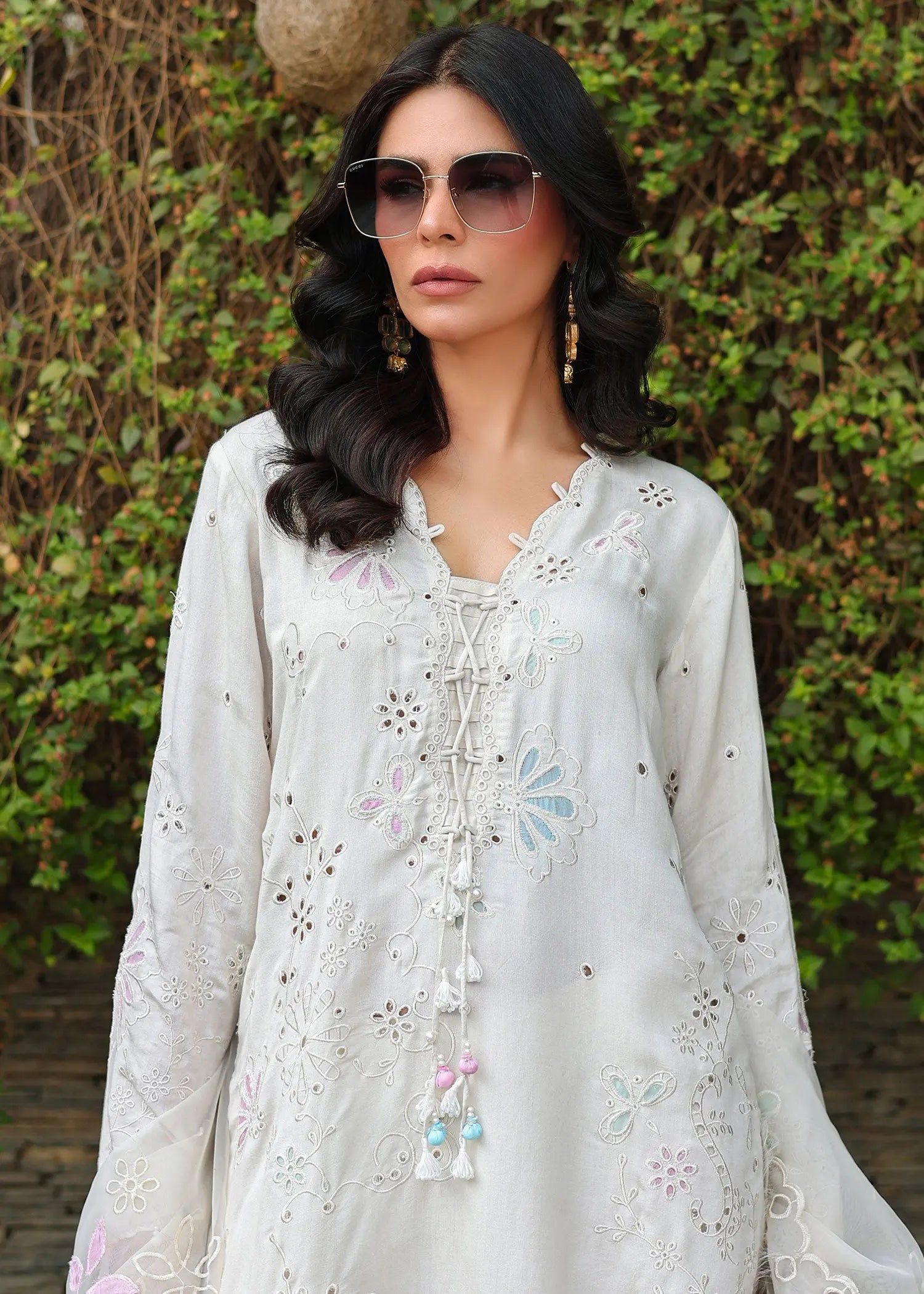 Pakistani Ivory Embroidered Khadi Silk Salwar Kameez (3-Piece) - Image 2