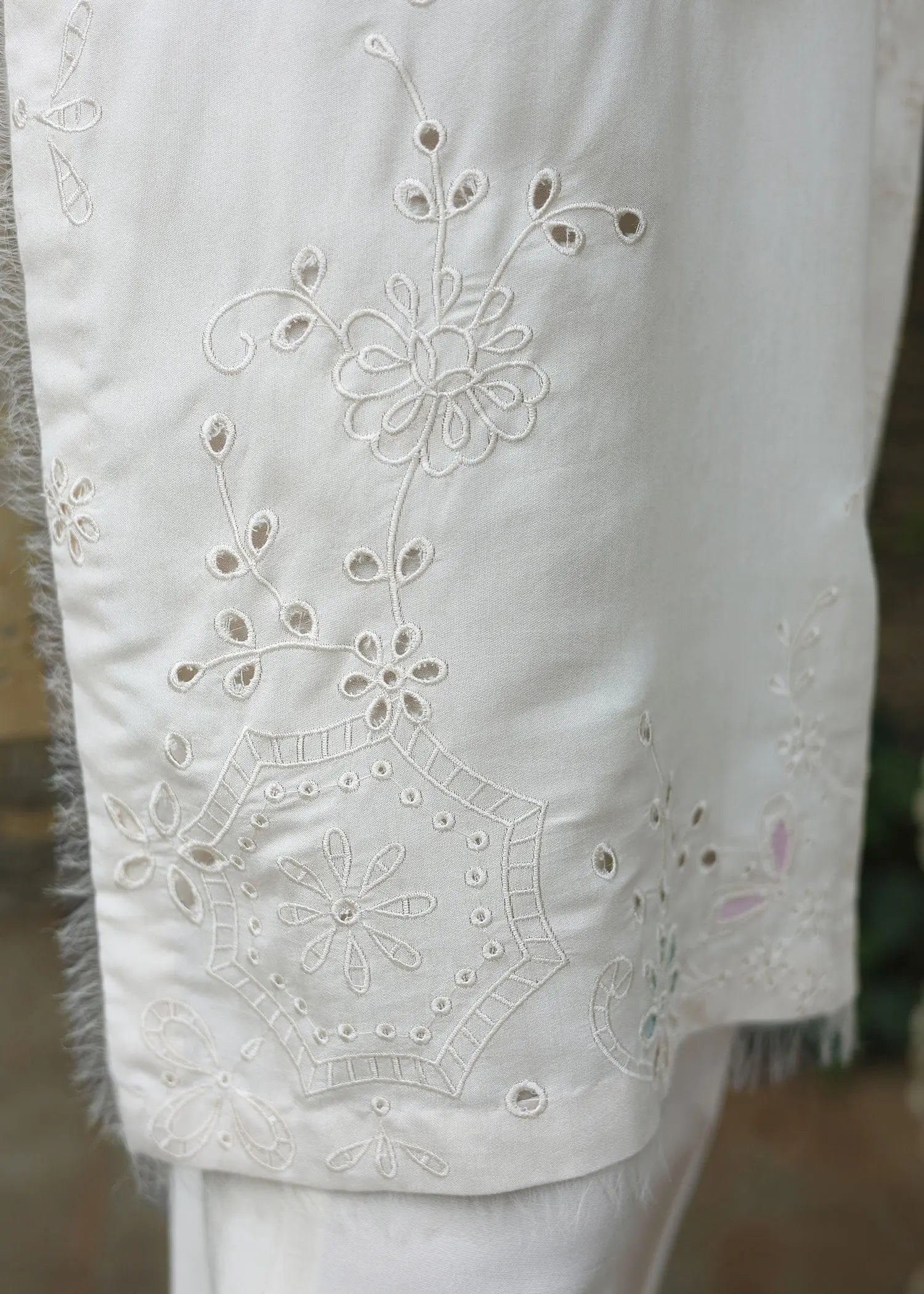 Pakistani Ivory Embroidered Khadi Silk Salwar Kameez (3-Piece) - Image 9