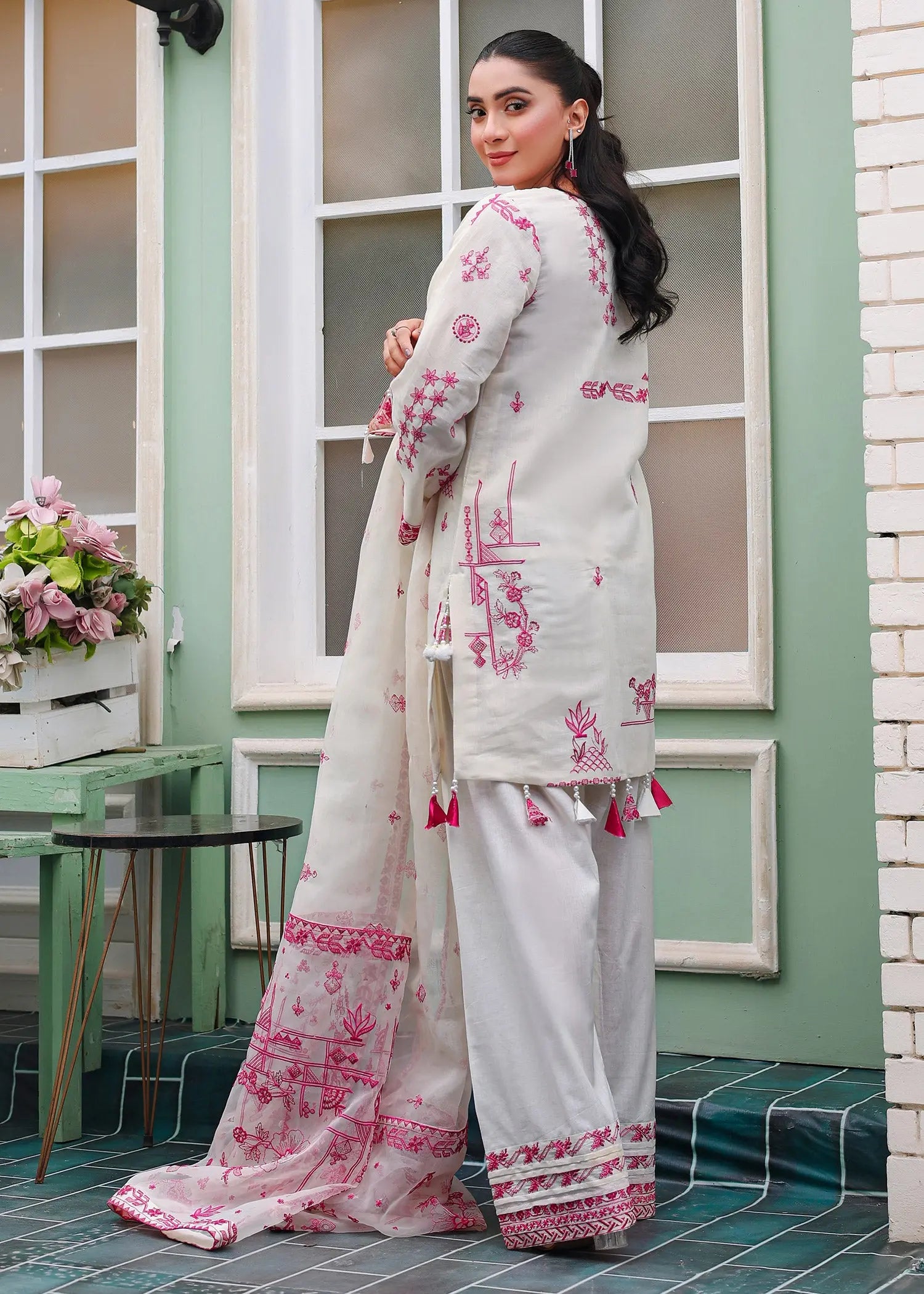 Off-White Embroidered Kora Cotton & Organza Salwar Kameez (3-Piece) - Image 3