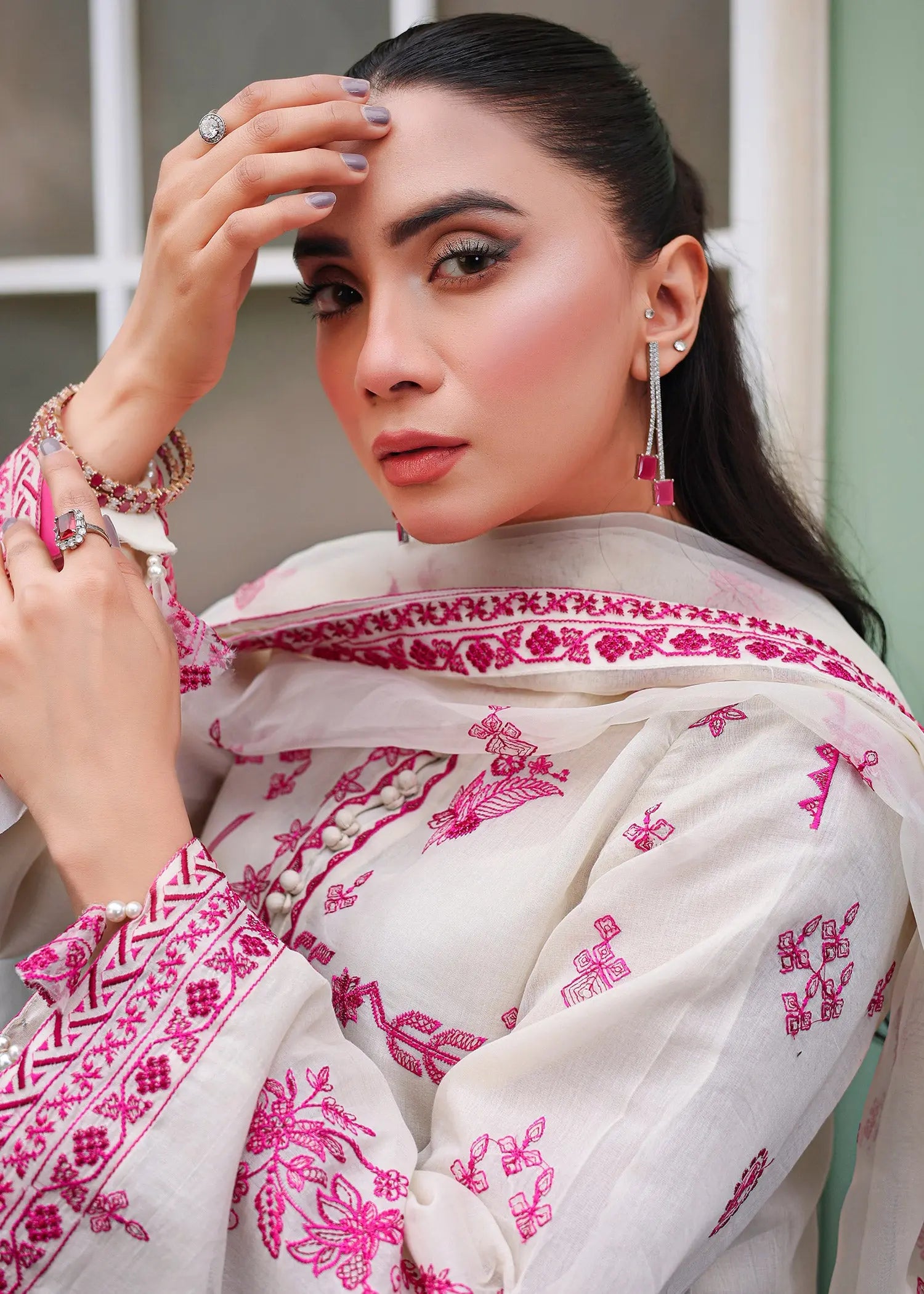 Off-White Embroidered Kora Cotton & Organza Salwar Kameez (3-Piece) - Image 5