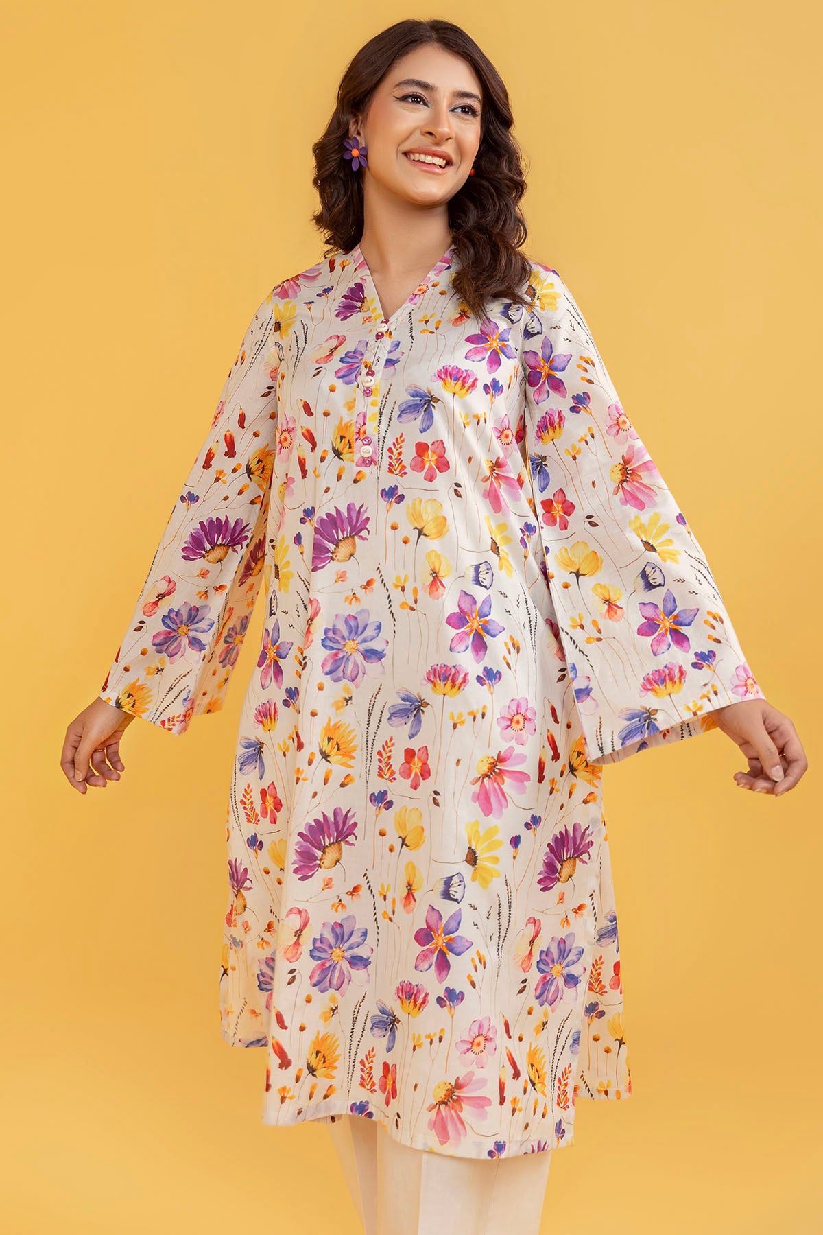 Pakistani Ivory Digital Printed Lawn Salwar Kameez (2-Piece) - Image 3