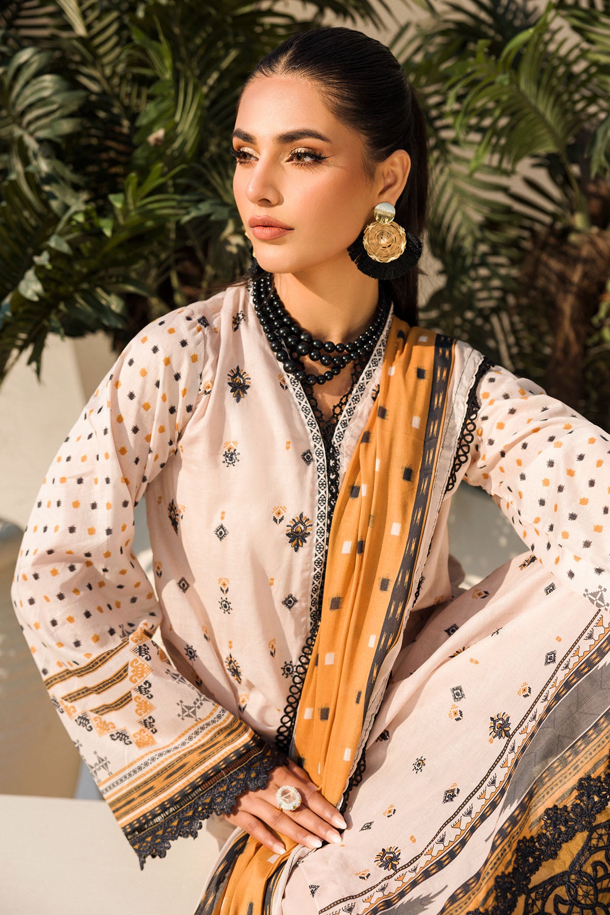 Ivory Mustard Embroidered Lawn Salwar Kameez (3-Piece) - Image 4