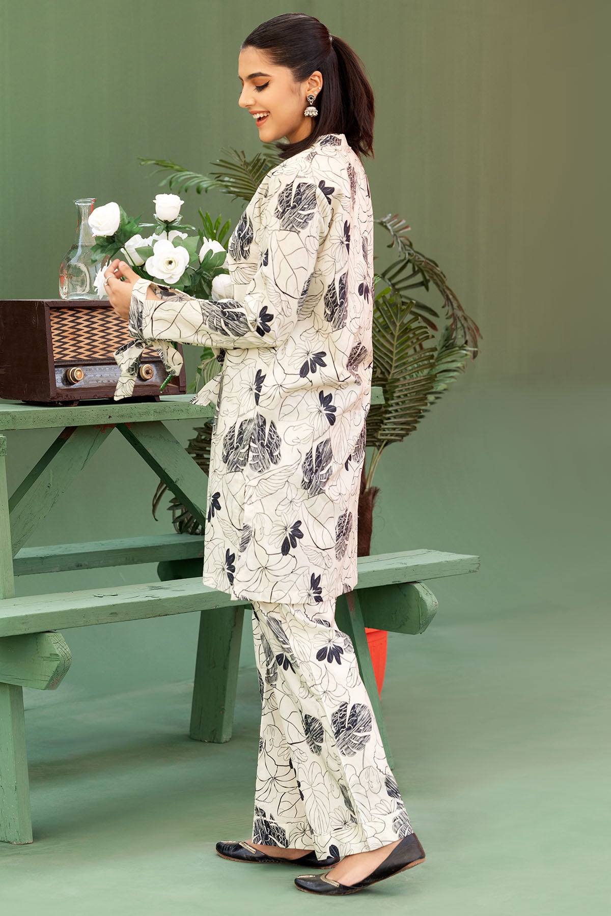 Pakistani Ivory & Black Digital Printed Lawn Salwar Kameez (2-Piece) - Image 3