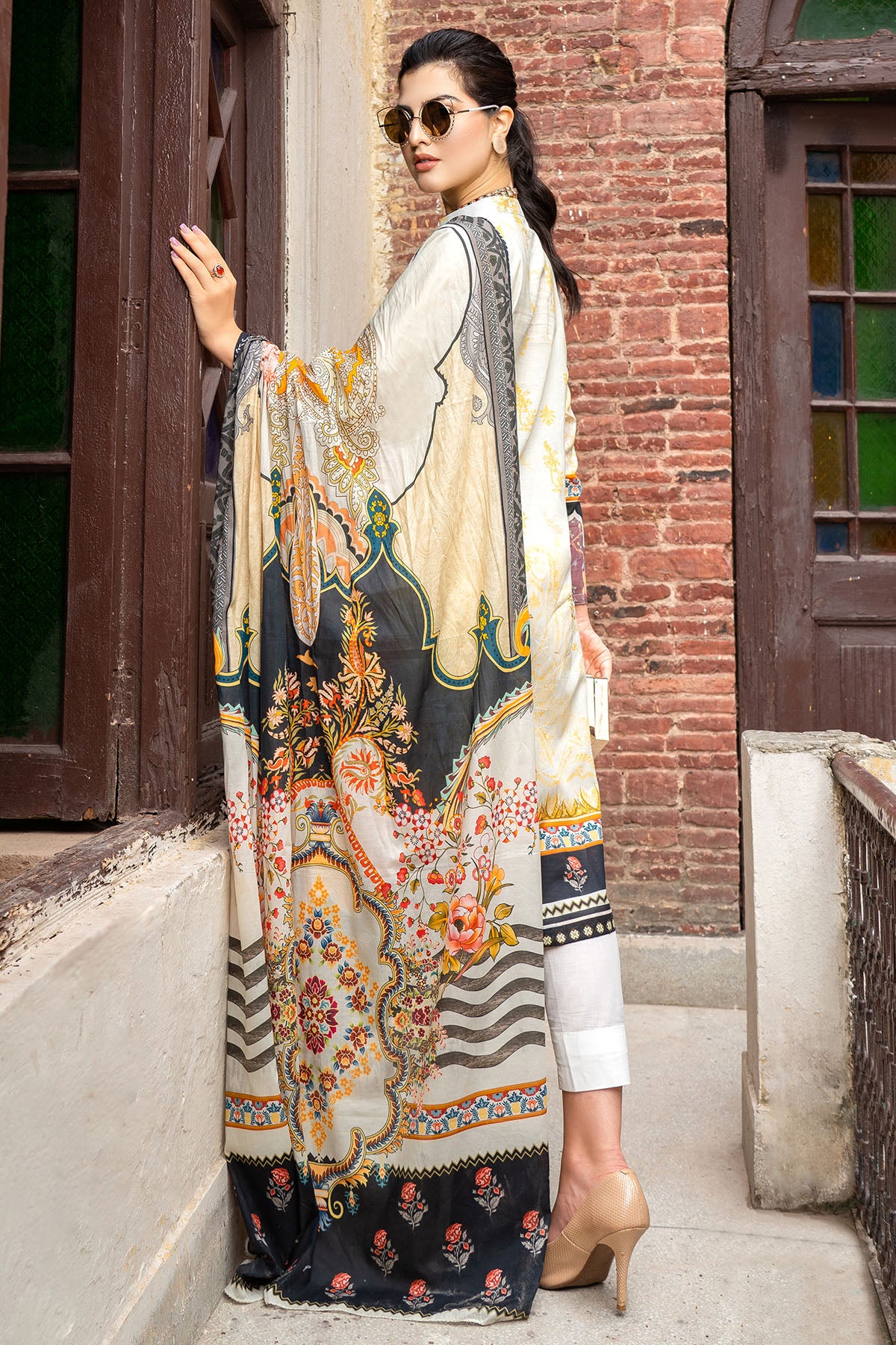 Ivory Digital Printed Lawn 3-Piece Suit - Image 2