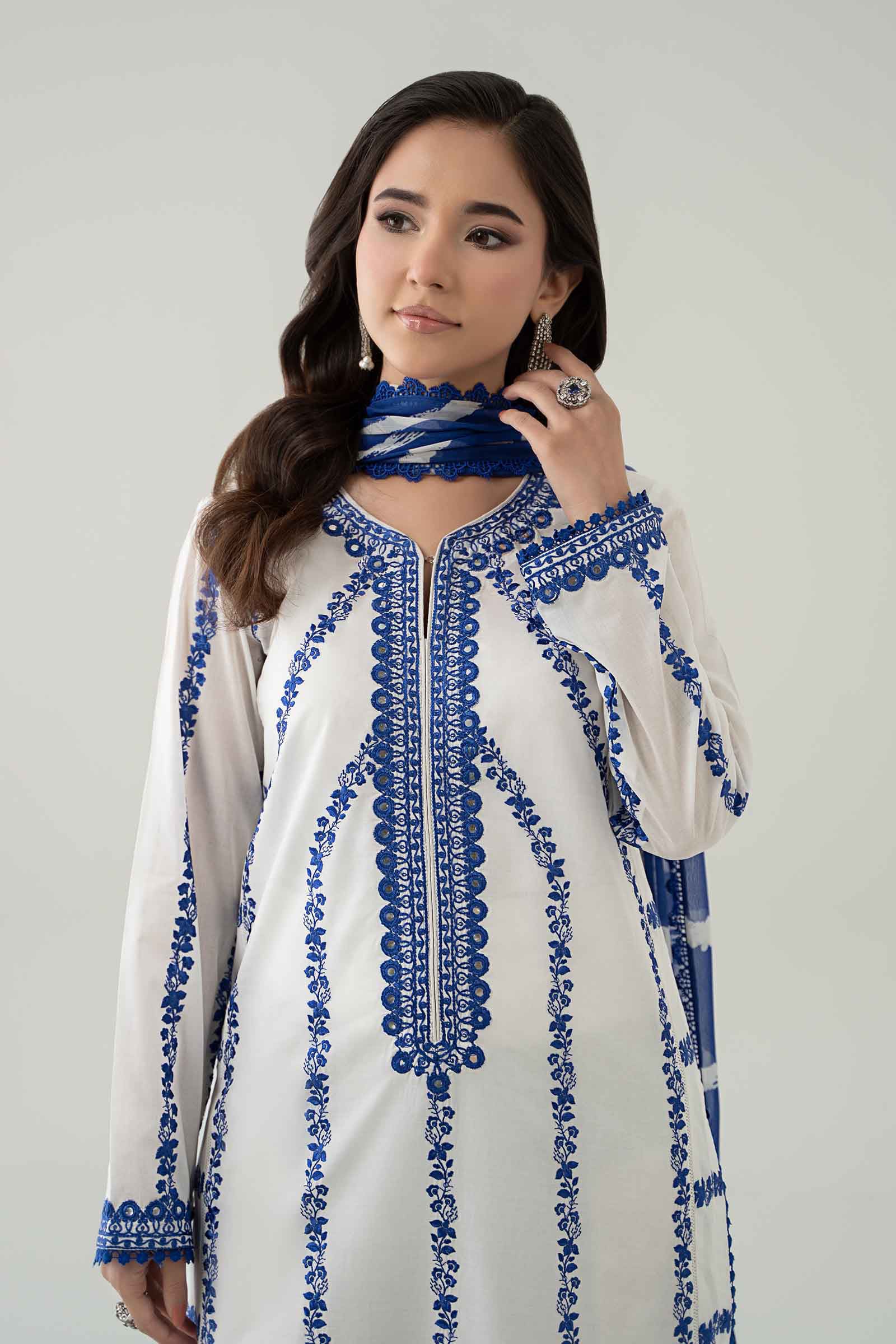 Pakistani Off-White Blue Embroidered Lawn Salwar Kameez (3-Piece) - Image 2