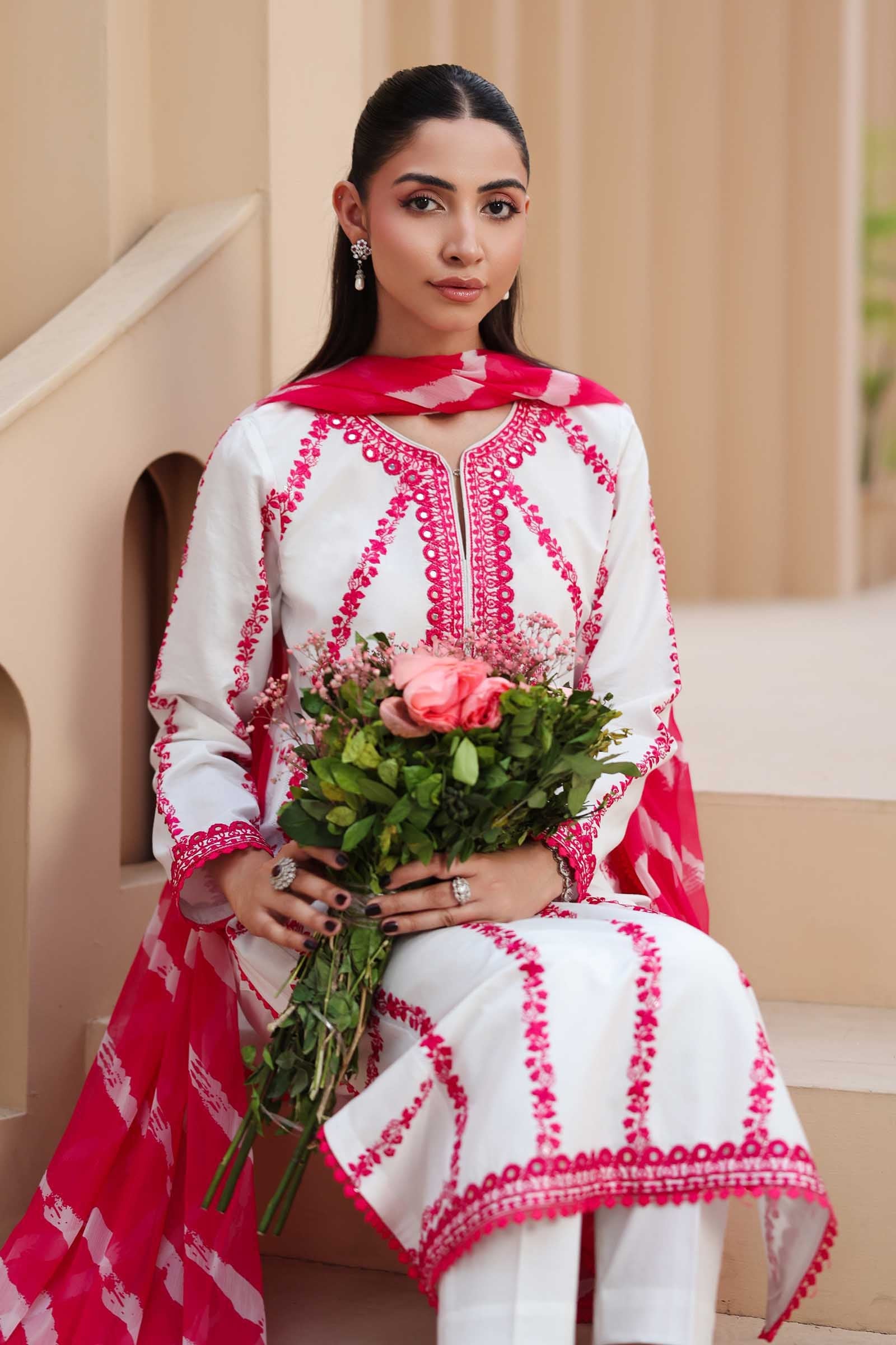 Off-White Panni Embroidered Lawn Salwar Kameez (3-Piece) - Image 2