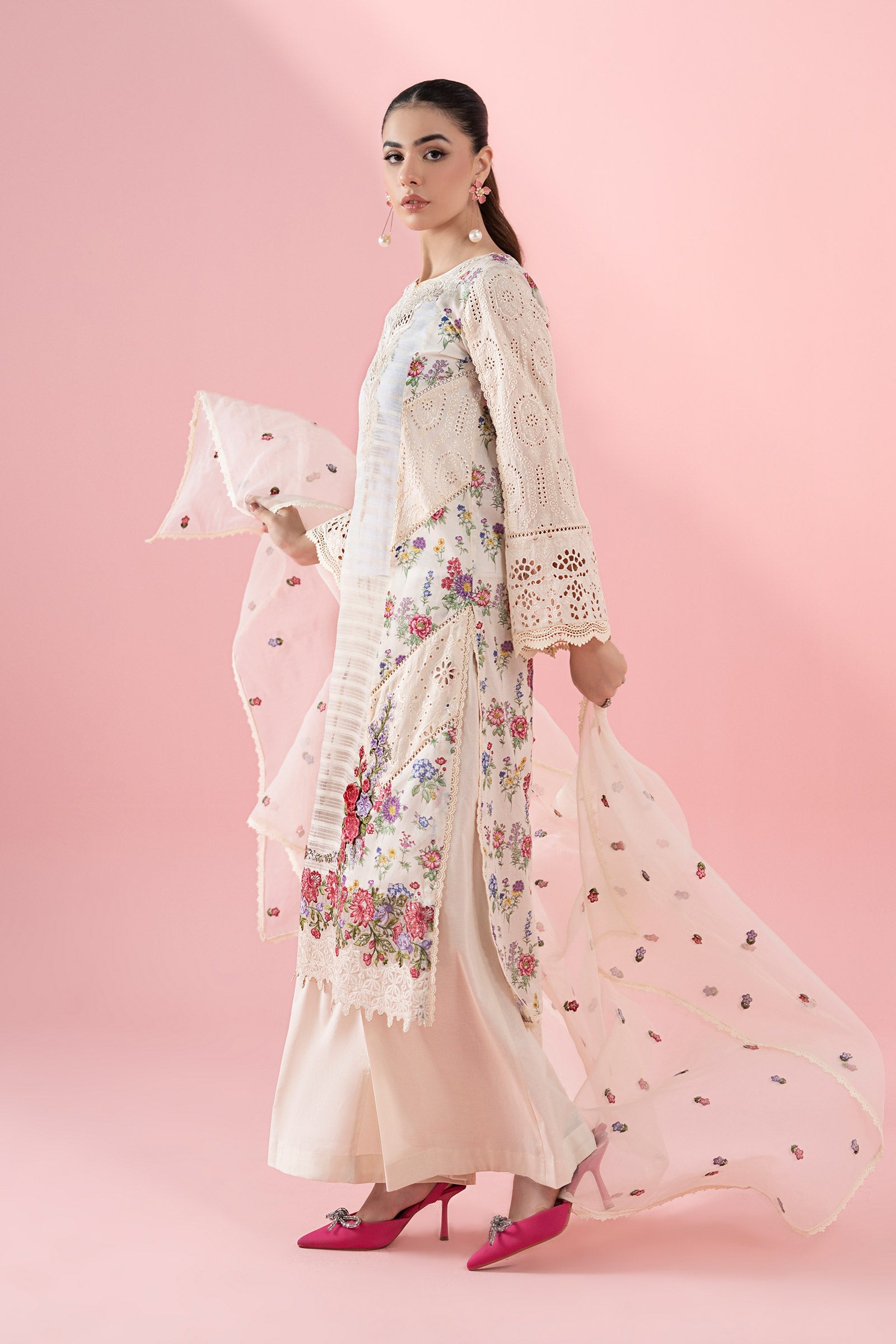 Pakistani Off-White Embroidered Lawn & Organza Salwar Kameez (3-Piece) - Image 5