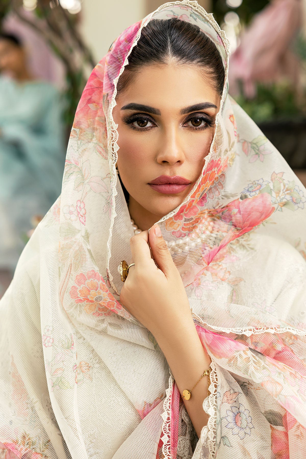 Pakistani Ivory Schiffli Embroidered Lawn 3-Piece Suit - Image 9