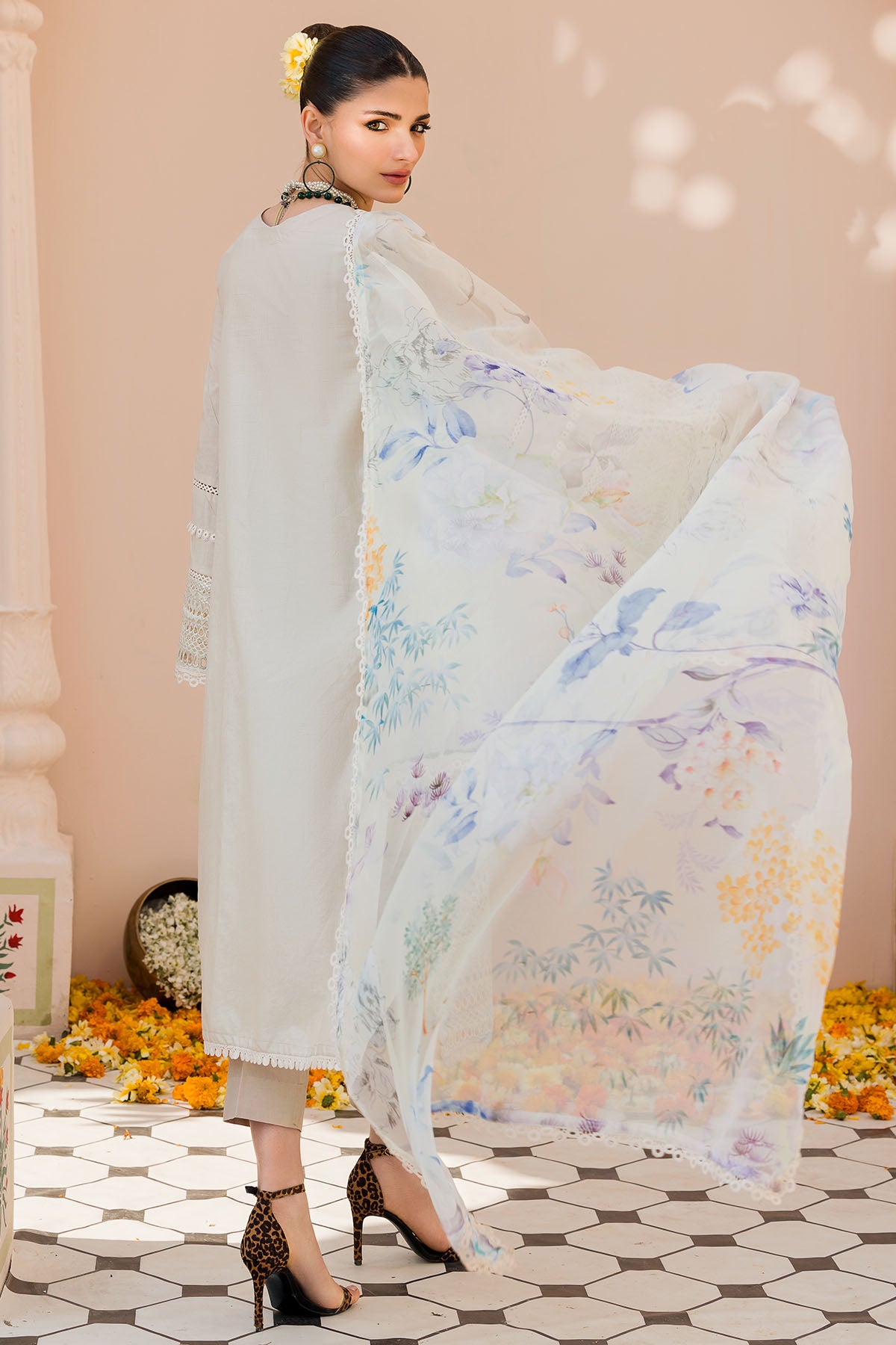 Ivory Schiffli Embroidered Lawn 3-Piece Suit - Image 4