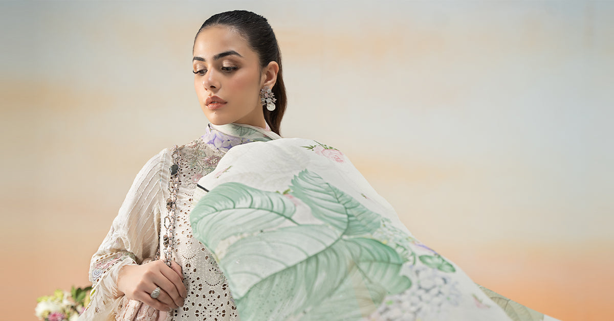 Off-White Embroidered Lawn 3-Piece Suit - Image 9