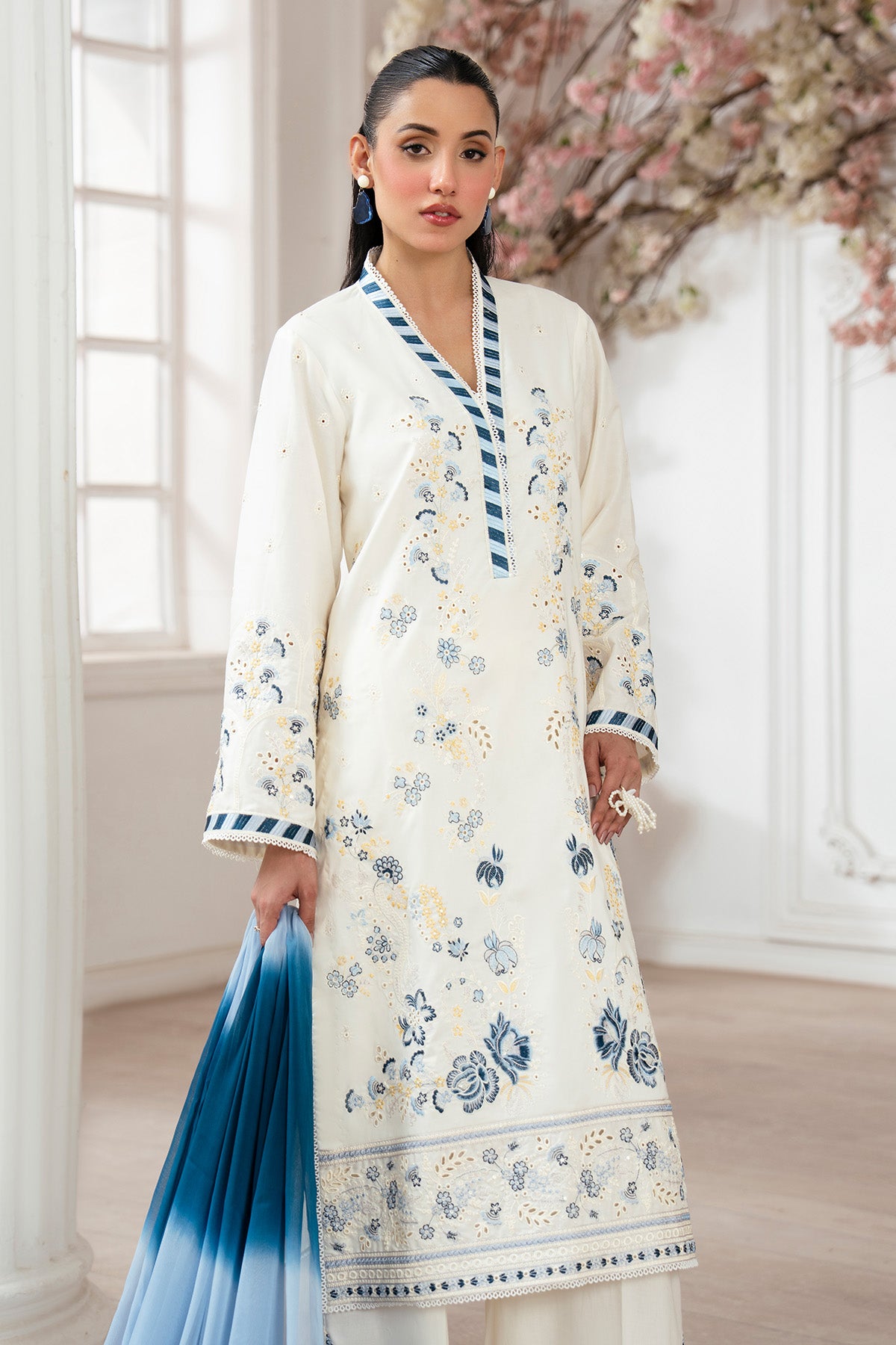 Pakistani Off-White Embroidered Lawn Salwar Kameez (3-Piece) - Image 2