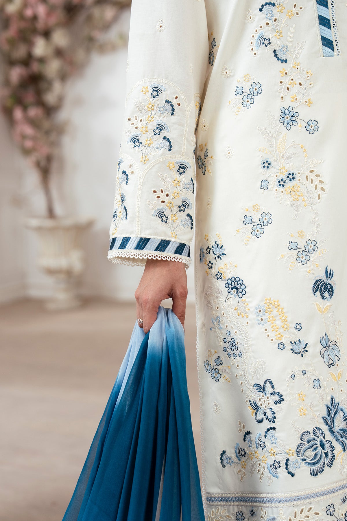 Pakistani Off-White Embroidered Lawn Salwar Kameez (3-Piece) - Image 3