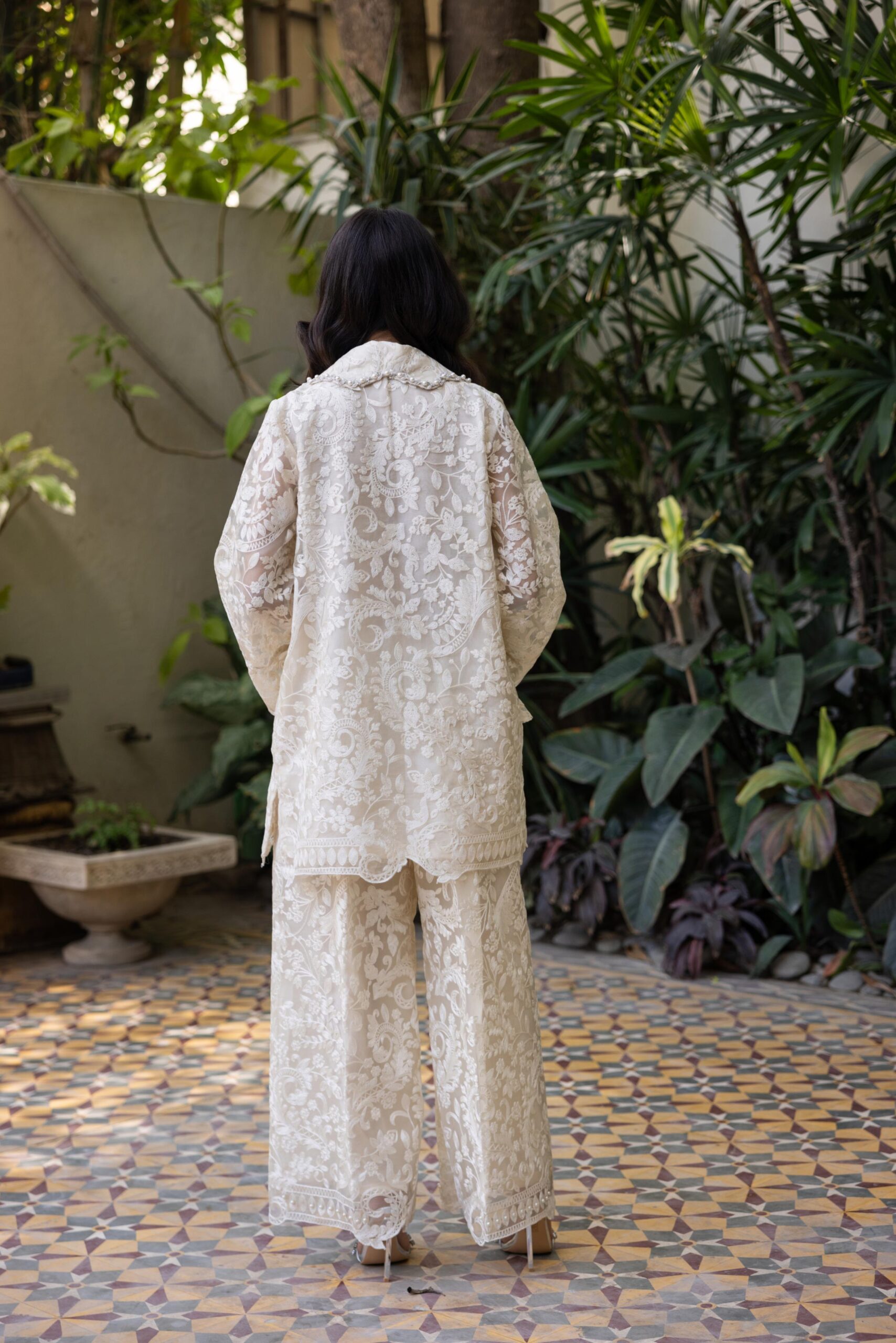 Off-White Dorri Embroidered Pure Organza Kurta Set (2-Piece) - Image 5