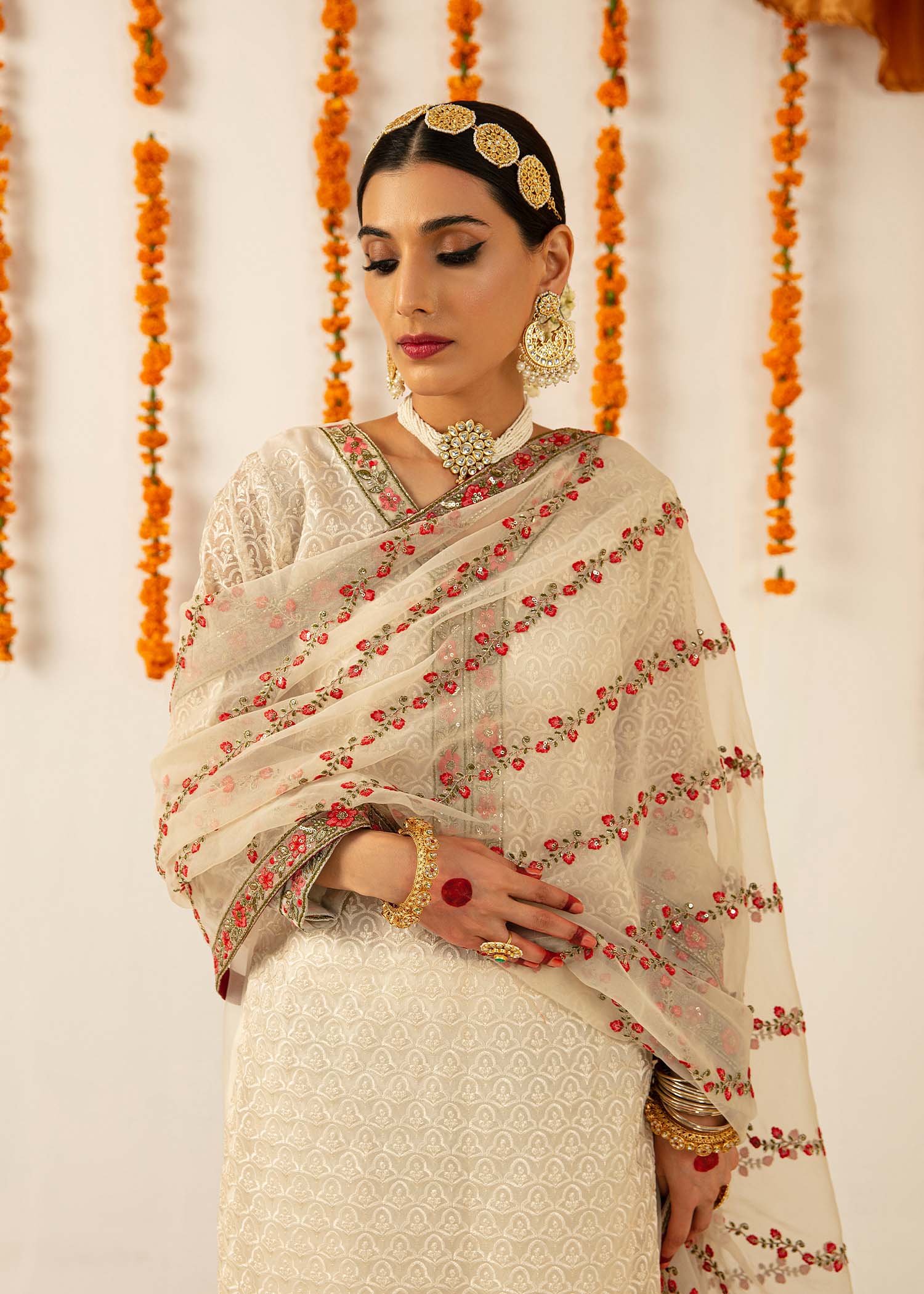 Pakistani Ivory Floral Embroidered Organza & Silk Kurta Set (3-Piece) - Image 4