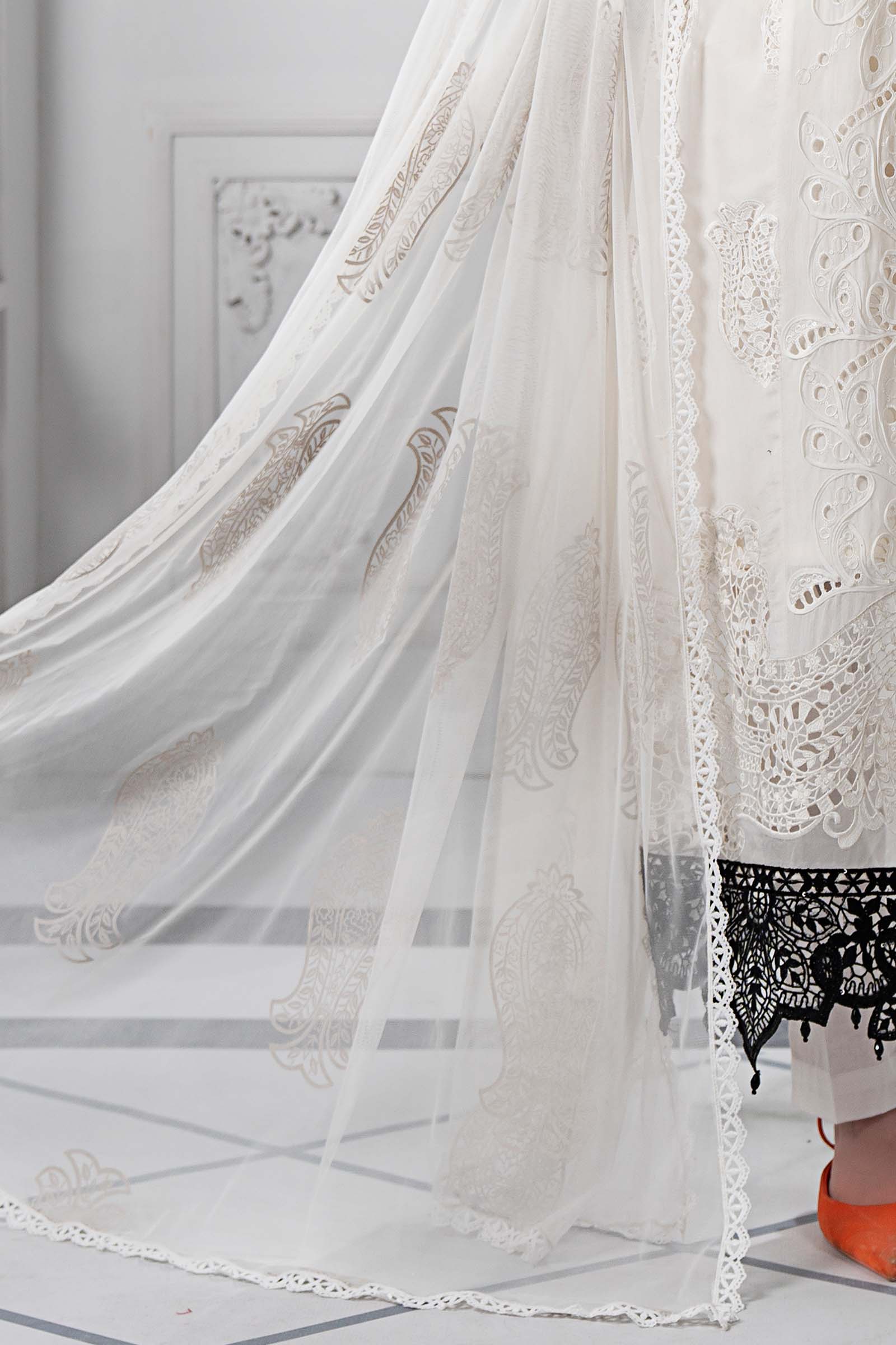 Pakistani Off-White Embroidered Paper Cotton 3-Piece Suit - Image 6