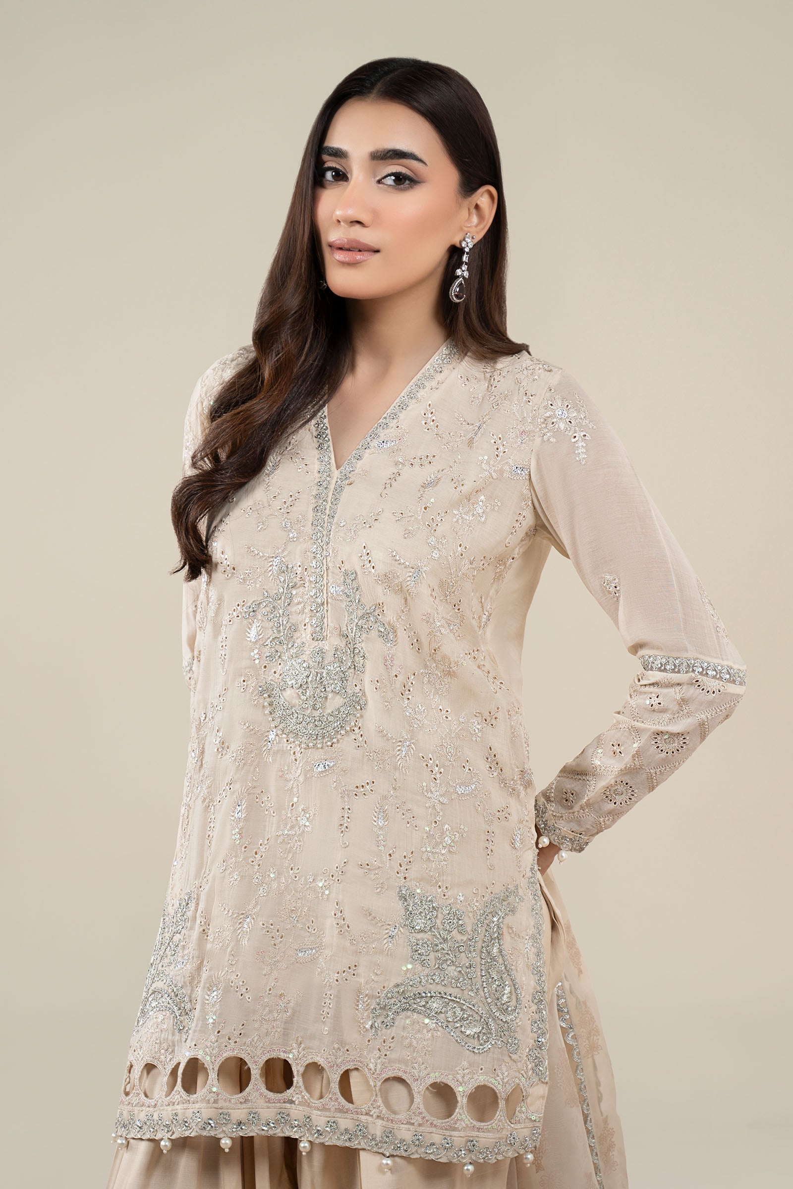 Off-White Embroidered Paper Cotton Salwar Kameez (3-Piece) - Image 4