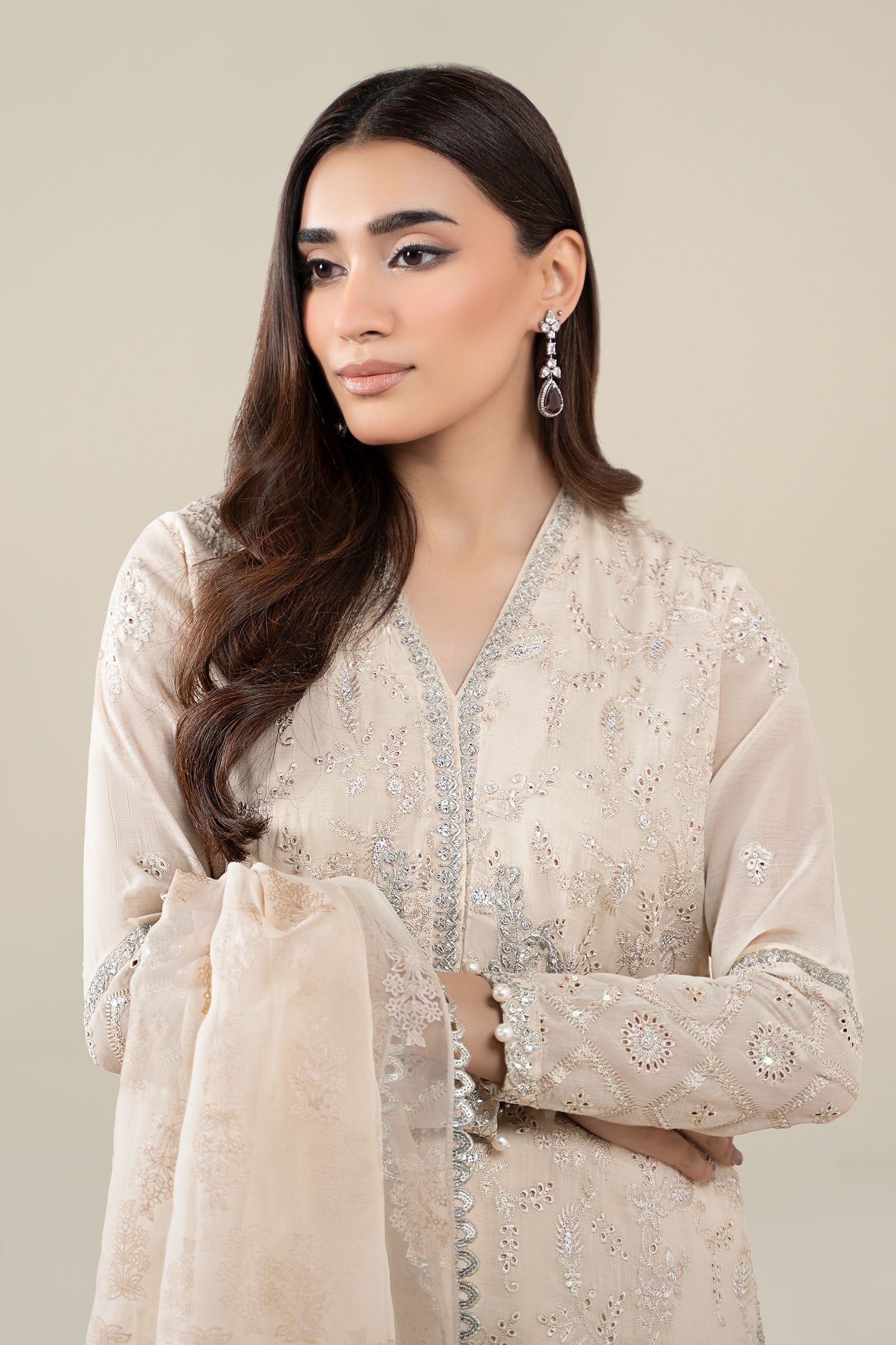 Off-White Embroidered Paper Cotton Salwar Kameez (3-Piece) - Image 9