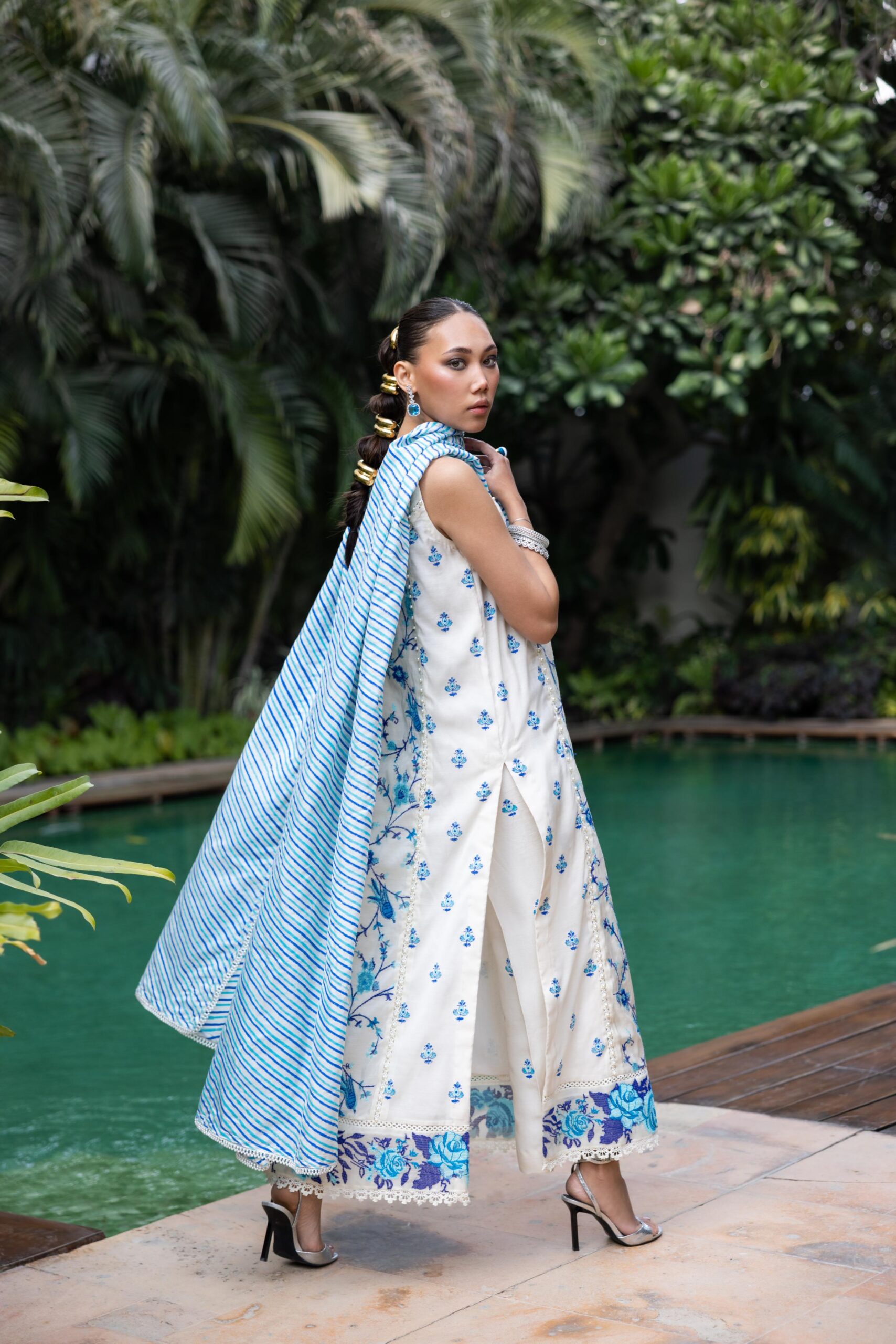 Pakistani Off-White Embroidered Silk Kurta Set (3-Piece) - Image 7