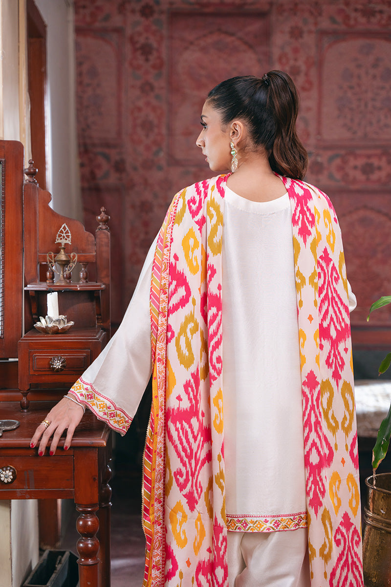 Ivory Aari Embroidered Raw Silk Salwar Kameez (3-Piece) - Image 4