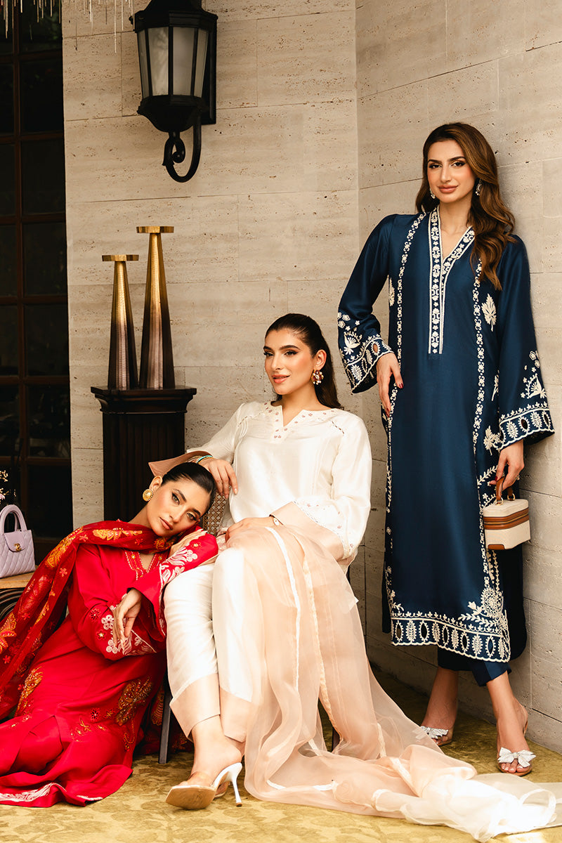 Pakistani Nude Pink & Ivory Aari Embroidered Raw Silk Salwar Kameez (3-Piece) - Image 11