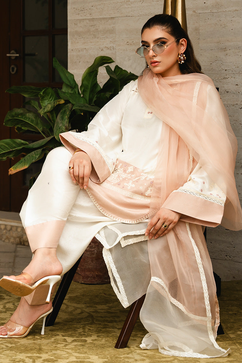 Pakistani Nude Pink & Ivory Aari Embroidered Raw Silk Salwar Kameez (3-Piece) - Image 4