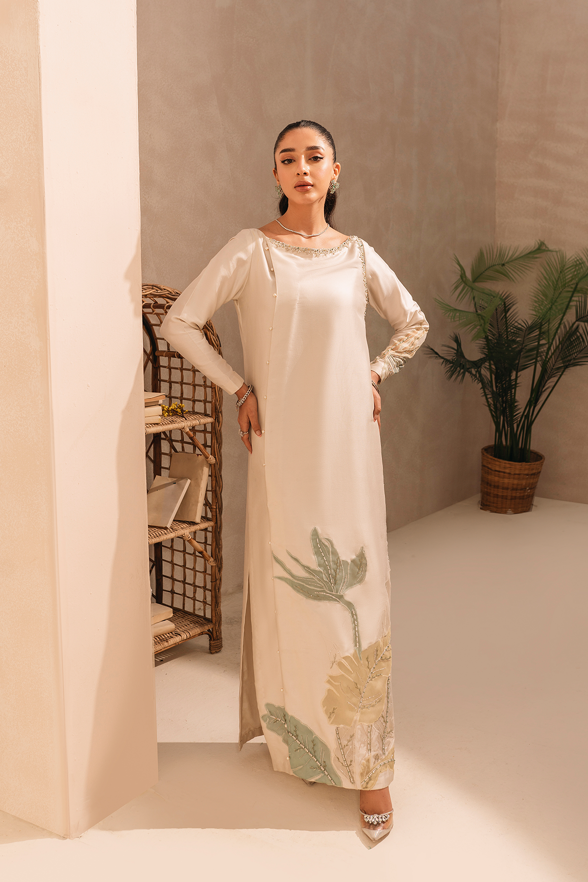 Pakistani Off-White Organza Appliqué Raw Silk Salwar Kameez (2-Piece) - Image 1