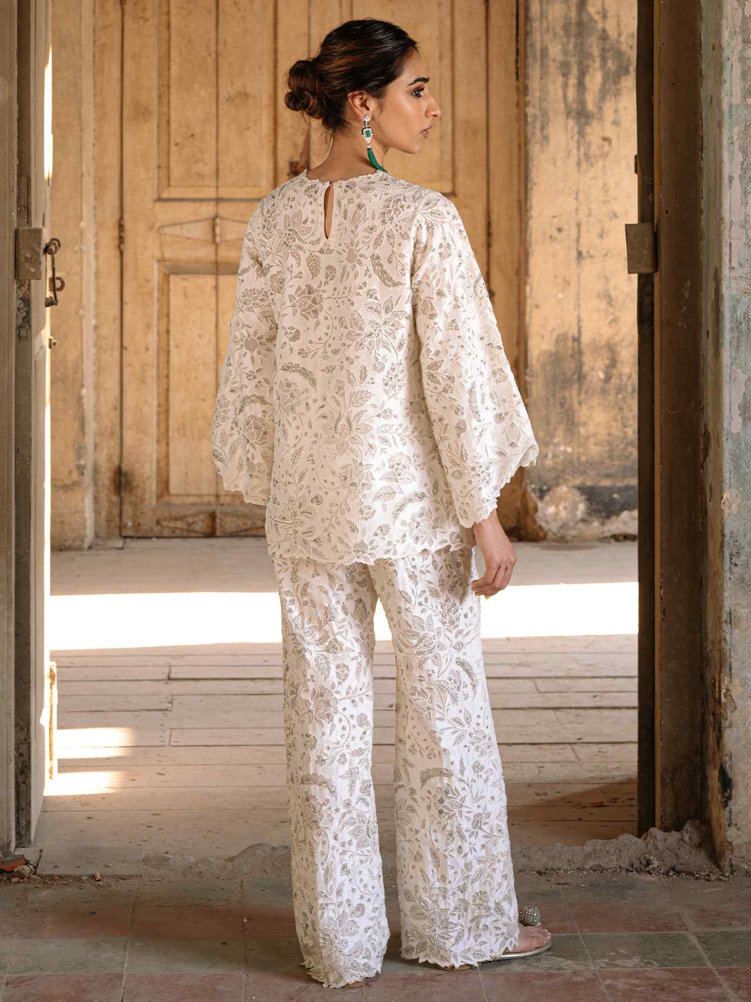 Pakistani Ivory Reverse Appliqué Raw Silk Salwar Kameez (2-Piece) - Image 4