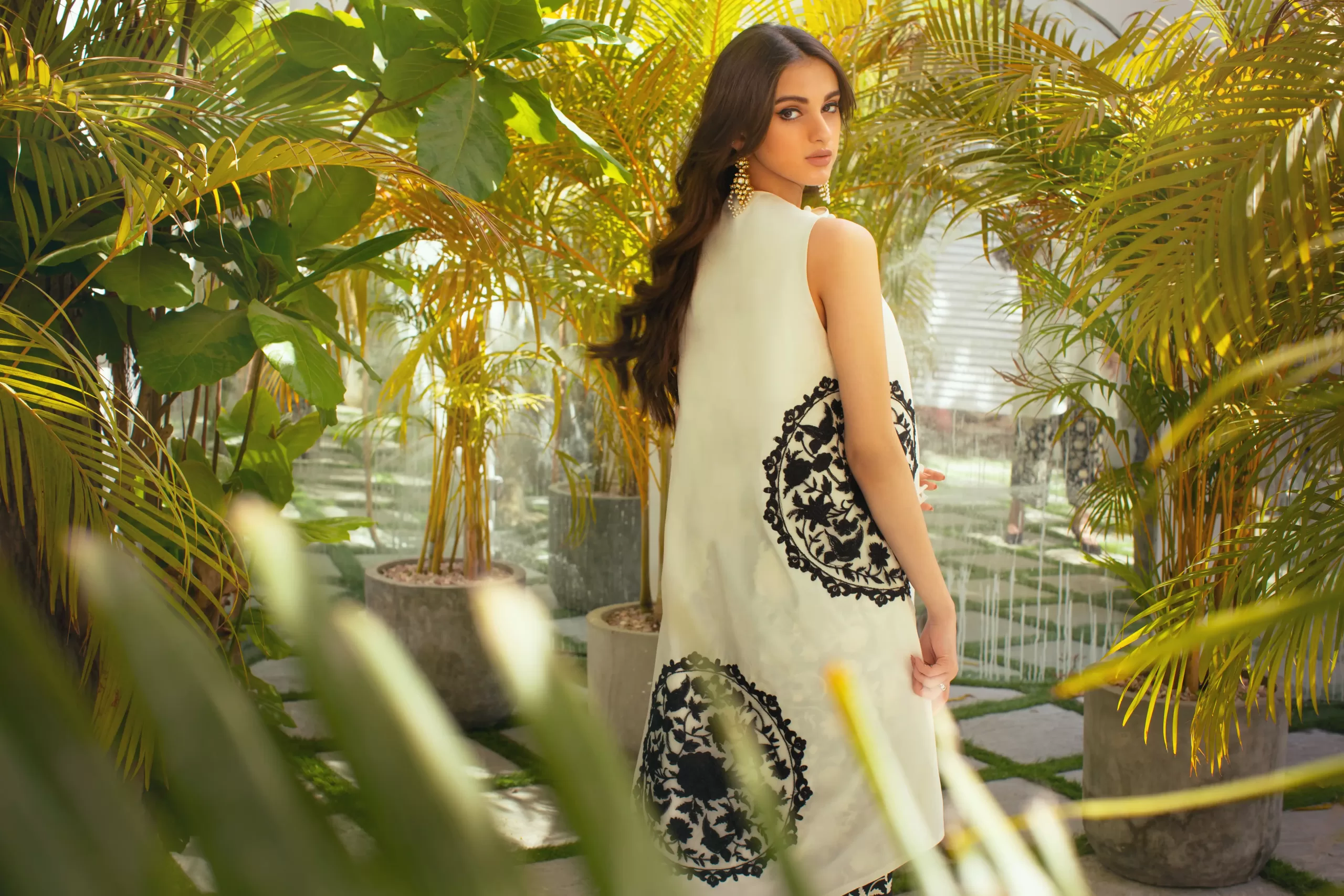 Pakistani Off-White Embroidered Raw Silk Tunic & Black Azaar (2-Piece) - Image 4