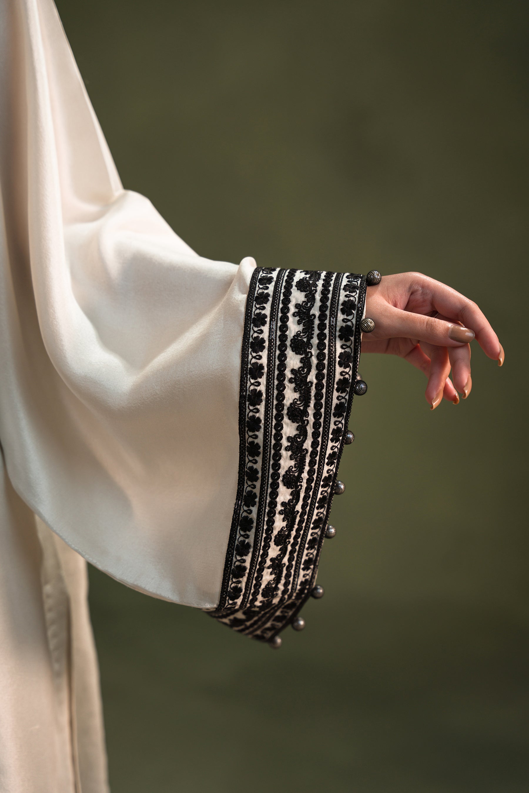 Creamy Off White Embroidered Silk Salwar Kameez (3-Piece) - Image 5