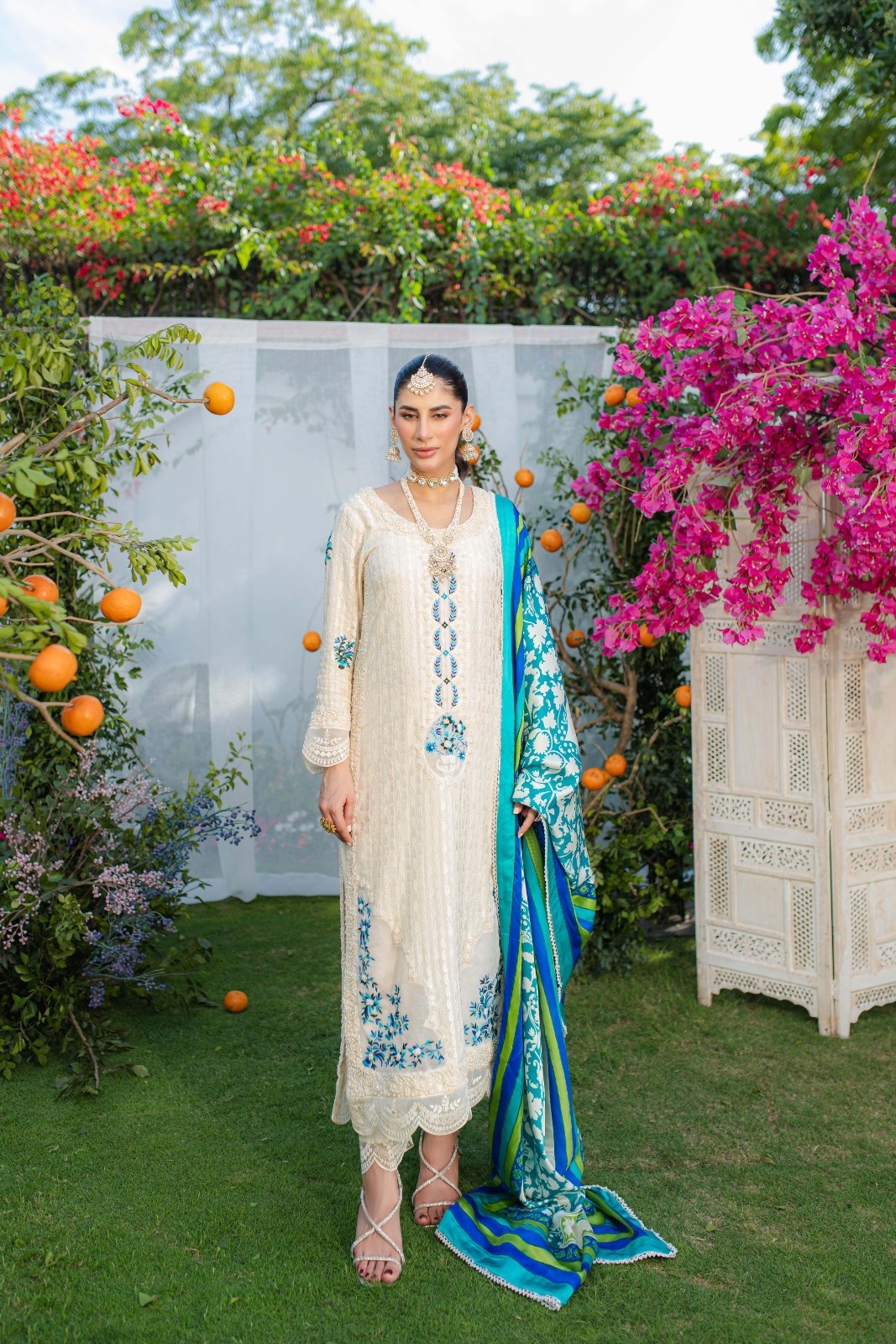 Off-White Embroidered Raw Silk Kurta Set (3-Piece) - Image 2